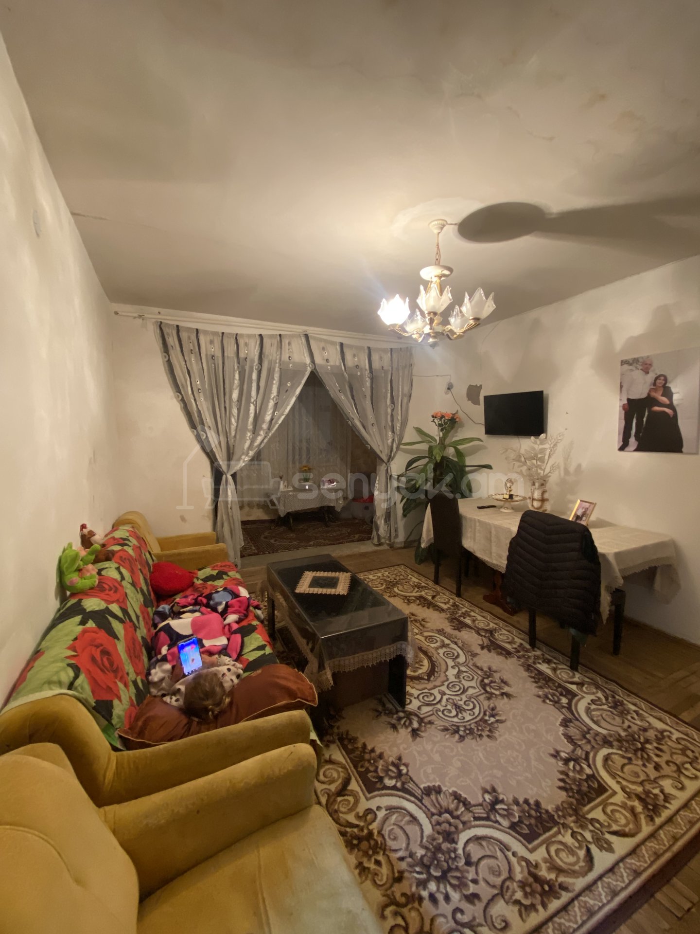 3 Սենյականոց Բնակարան, 98քմ, 2/5 հարկ, Նորմալ Վիճակում