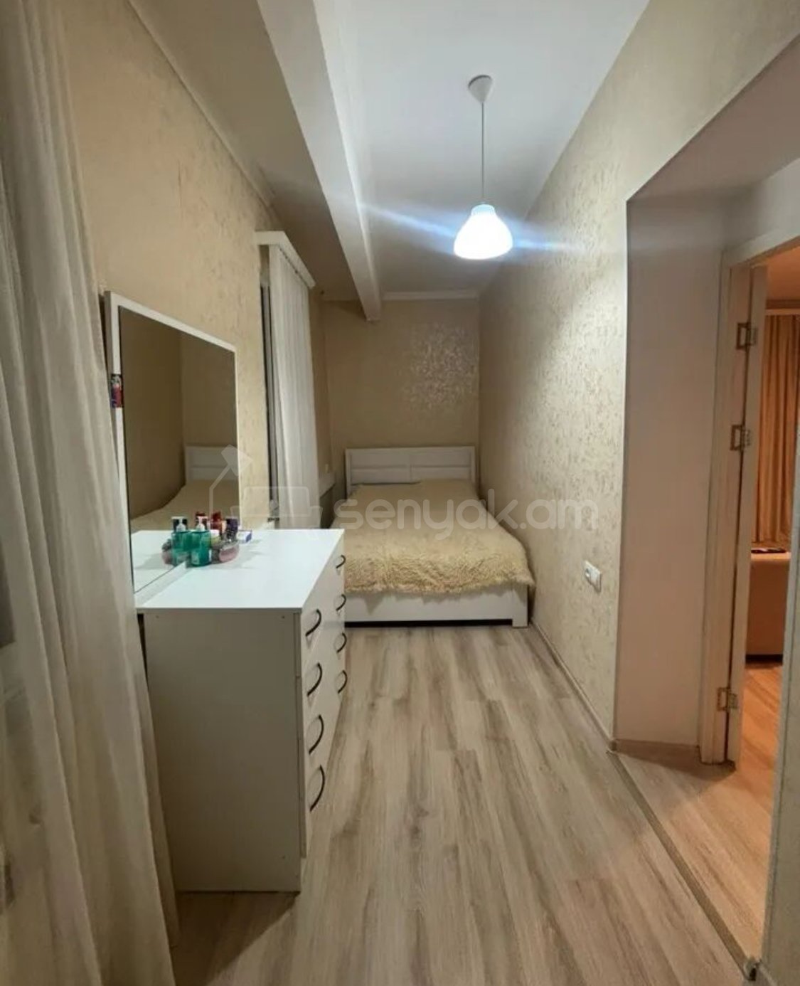 2 Սենյականոց Բնակարան Քարե Շենքում, 45քմ, 2/5 հարկ, Կապիտալ Վերանորոգված, Կահավորված