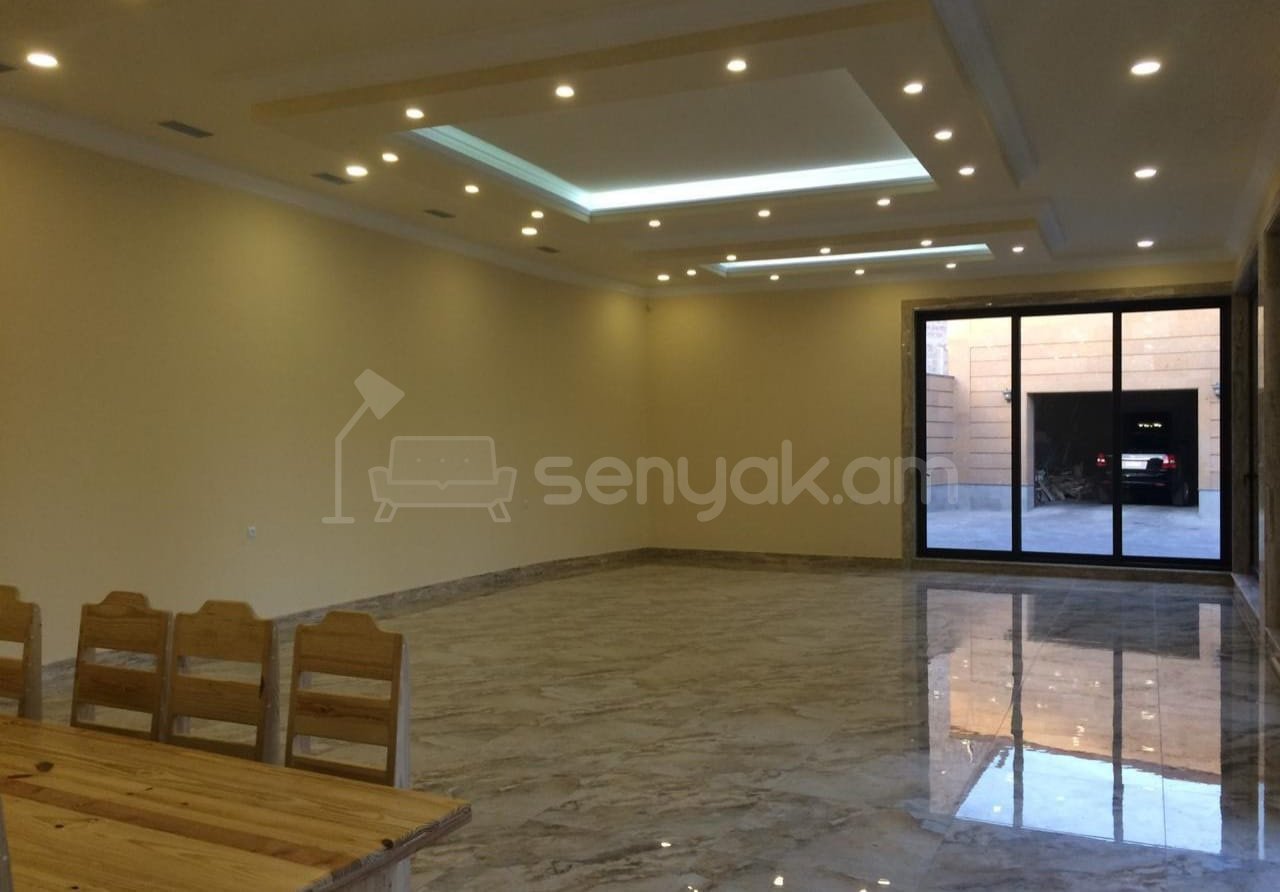 6 Սենյականոց Շքեղ Առանձնատուն, 300քմ, Լողավազանով