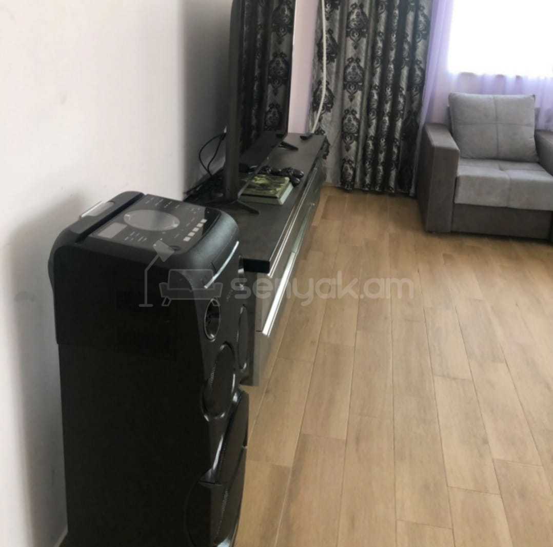 6 Սենյականոց Շքեղ Առանձնատուն, 300քմ, Լողավազանով