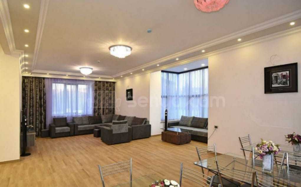 6 Սենյականոց Շքեղ Առանձնատուն, 300քմ, Լողավազանով