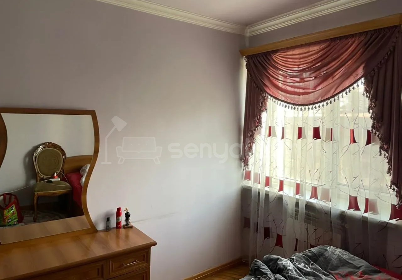 3 Սենյականոց Բնակարան Քարե Շենքում, 90քմ, 4/5 հարկ, Կոսմետիկ Վերանորոգված, Կահավորված