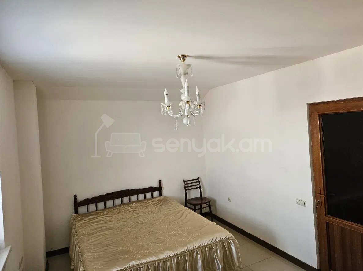 8 Սենյականոց Սեփական Տուն, 305քմ, Կապիտալ Վերանորոգված, Ավտոտնակով