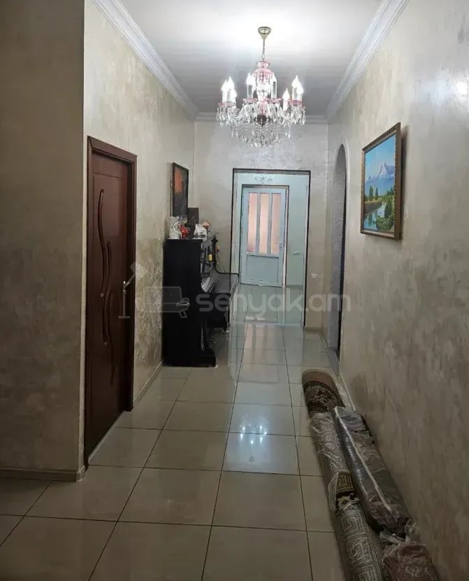 8 Սենյականոց Սեփական Տուն, 305քմ, Կապիտալ Վերանորոգված, Ավտոտնակով