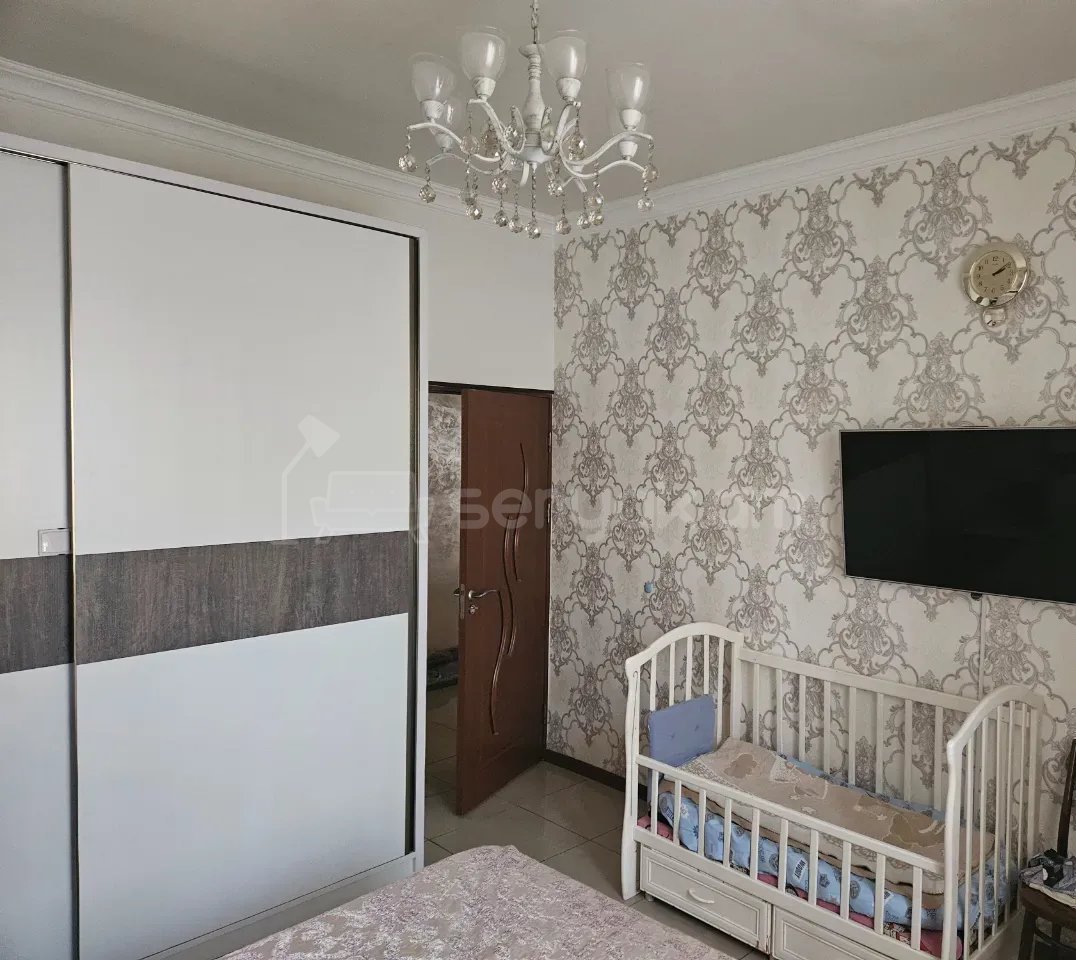 8 Սենյականոց Սեփական Տուն, 305քմ, Կապիտալ Վերանորոգված, Ավտոտնակով