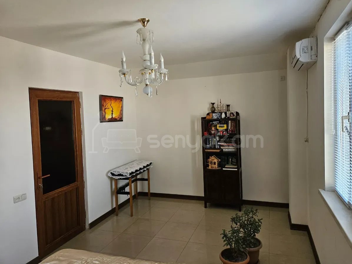 8 Սենյականոց Սեփական Տուն, 305քմ, Կապիտալ Վերանորոգված, Ավտոտնակով