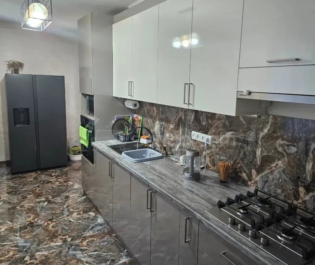 8 Սենյականոց Սեփական Տուն, 305քմ, Կապիտալ Վերանորոգված, Ավտոտնակով