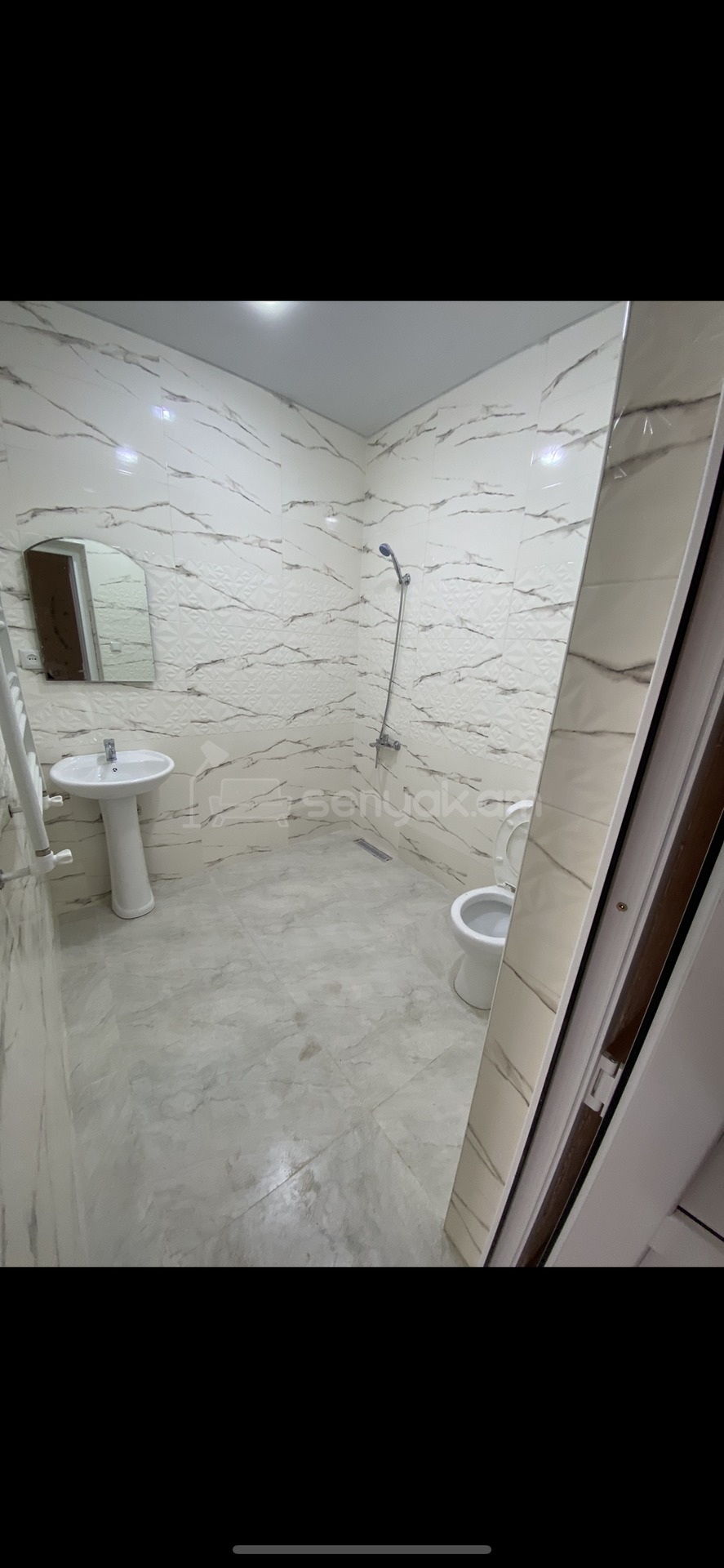 Նորակառույց Օֆիսային Տարածք, 90քմ