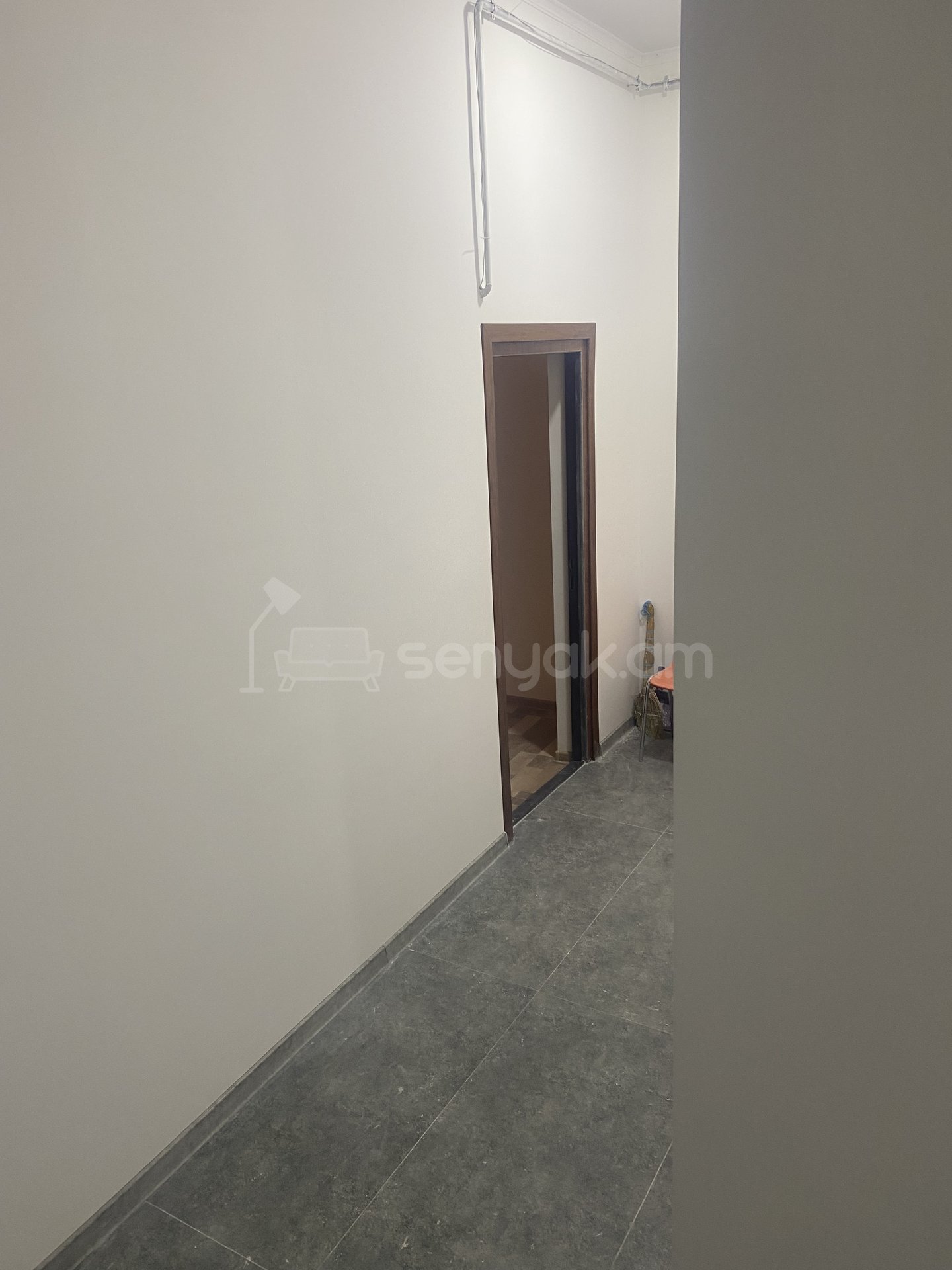 Նորակառույց Օֆիսային Տարածք, 90քմ