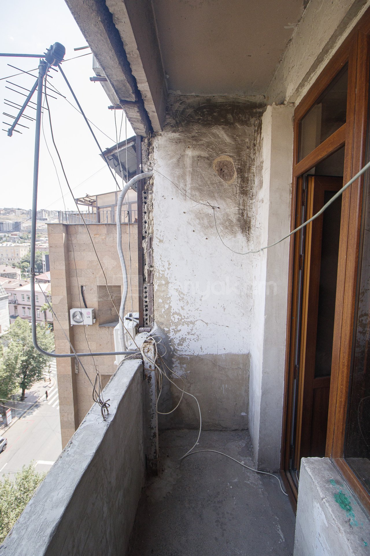 2 Սենյականոց Բնակարան Քարե Շենքում, 70քմ, 8/10 հարկ, Կապիտալ Վերանորոգված