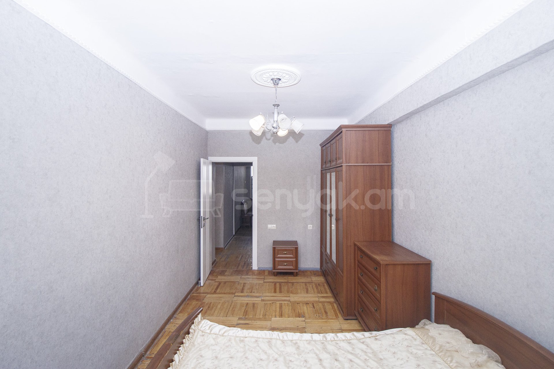 2 Սենյականոց Բնակարան Քարե Շենքում, 70քմ, 8/10 հարկ, Կապիտալ Վերանորոգված