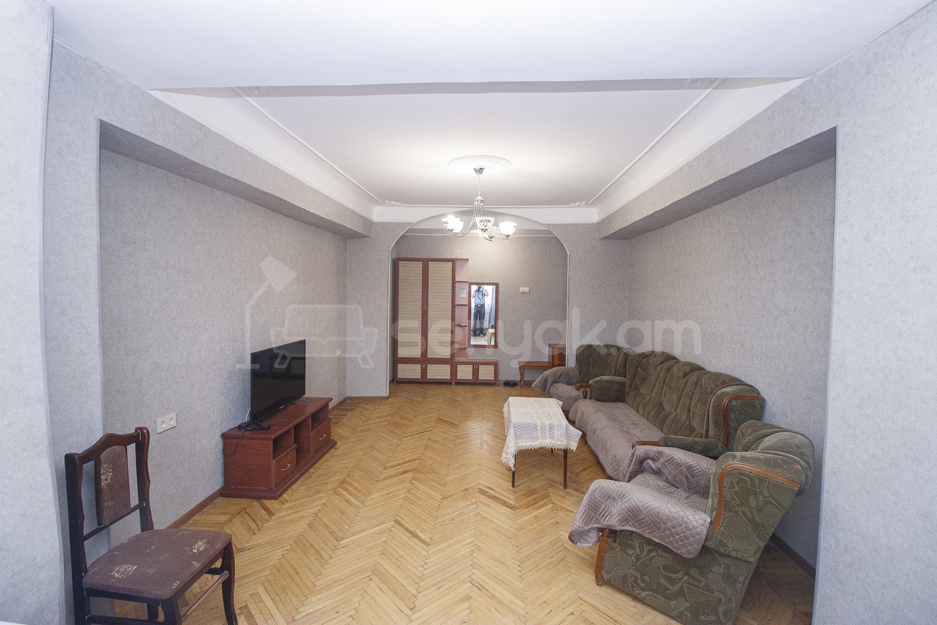 2 Սենյականոց Բնակարան Քարե Շենքում, 70քմ, 8/10 հարկ, Կապիտալ Վերանորոգված