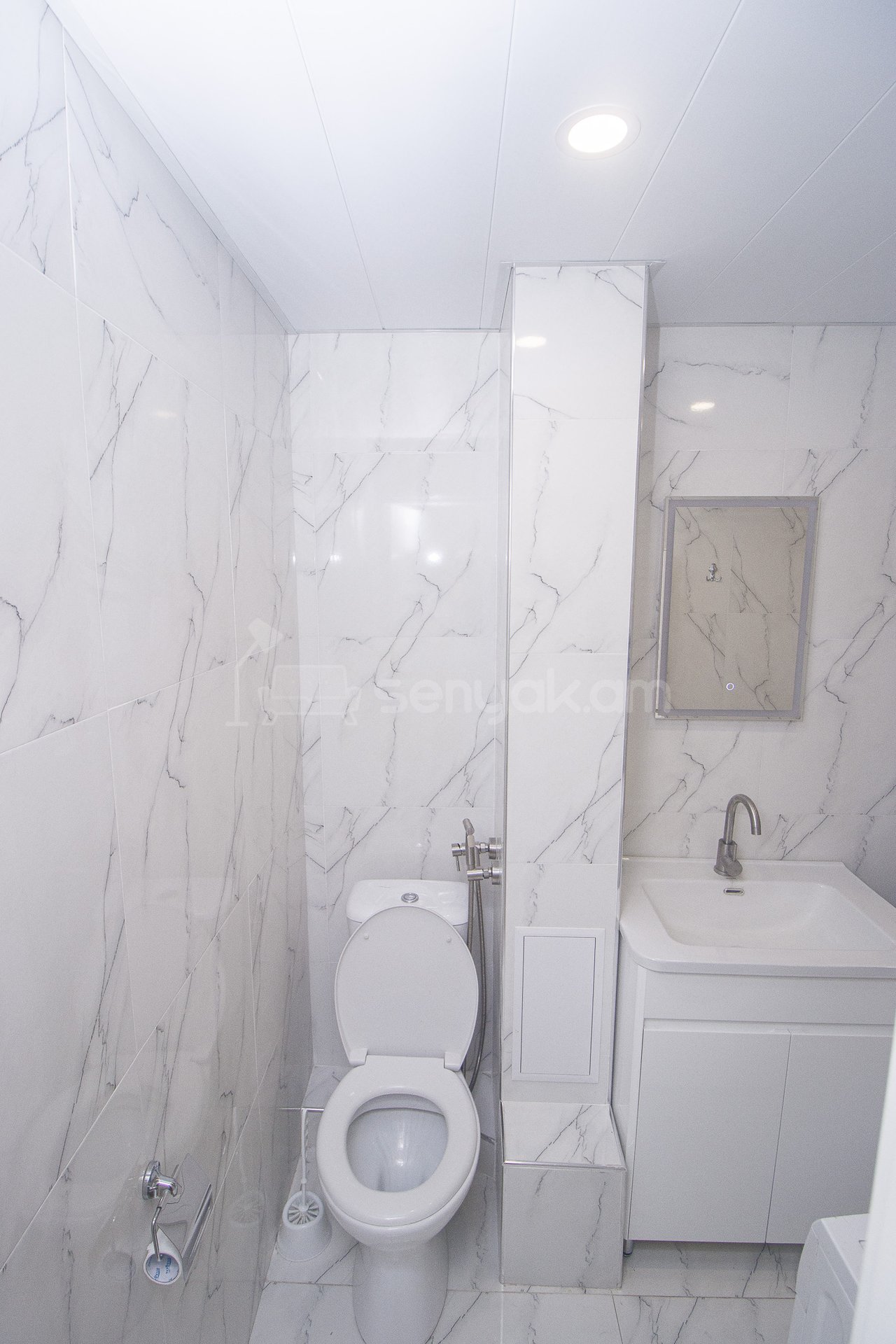 2 Սենյականոց Բնակարան Քարե Շենքում, 70քմ, 8/10 հարկ, Կապիտալ Վերանորոգված