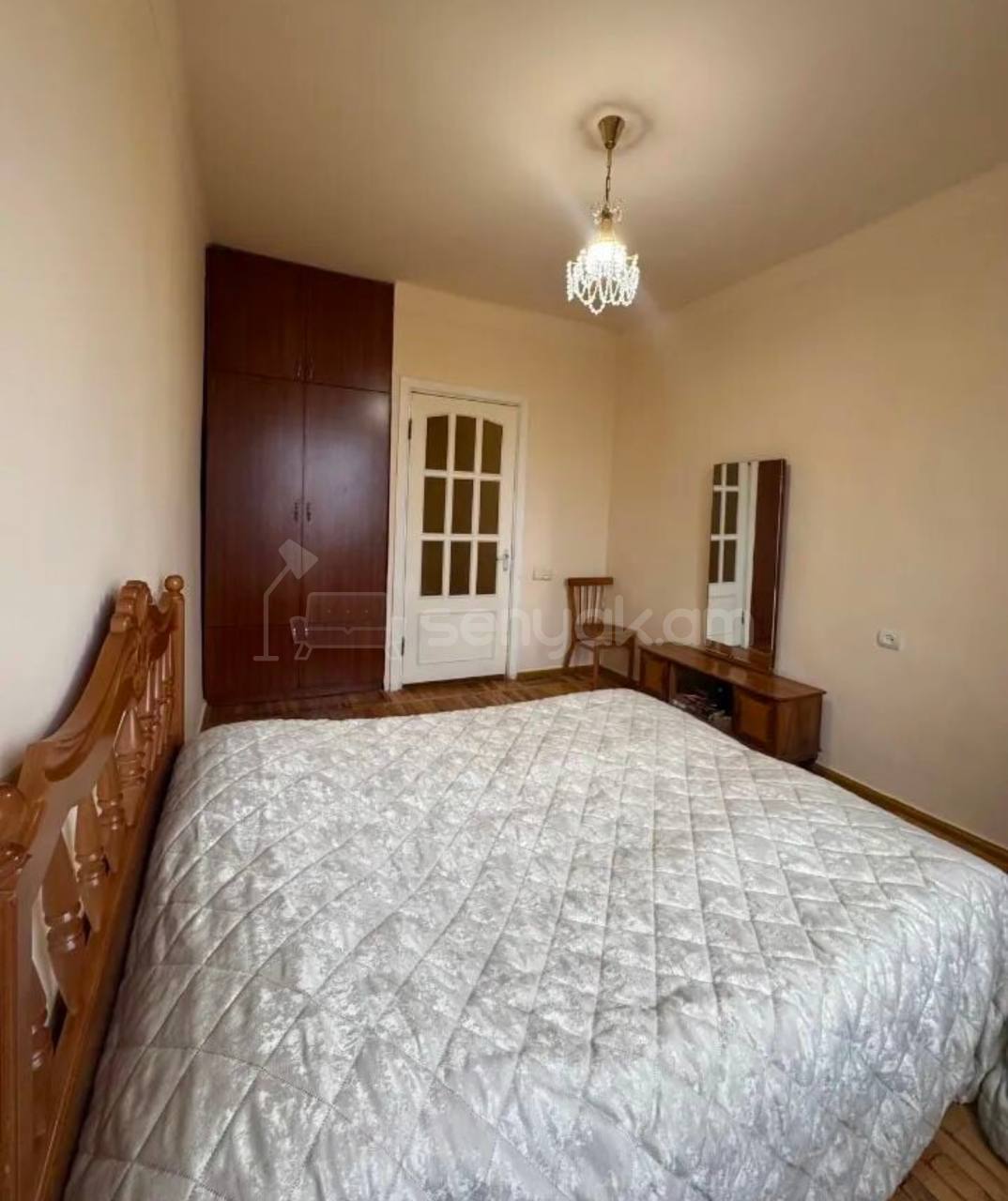 2 Սենյականոց Բնակարան Քարե Շենքում, 55քմ, 4/5 հարկ, Կոսմետիկ Վերանորոգված, Կահավորված