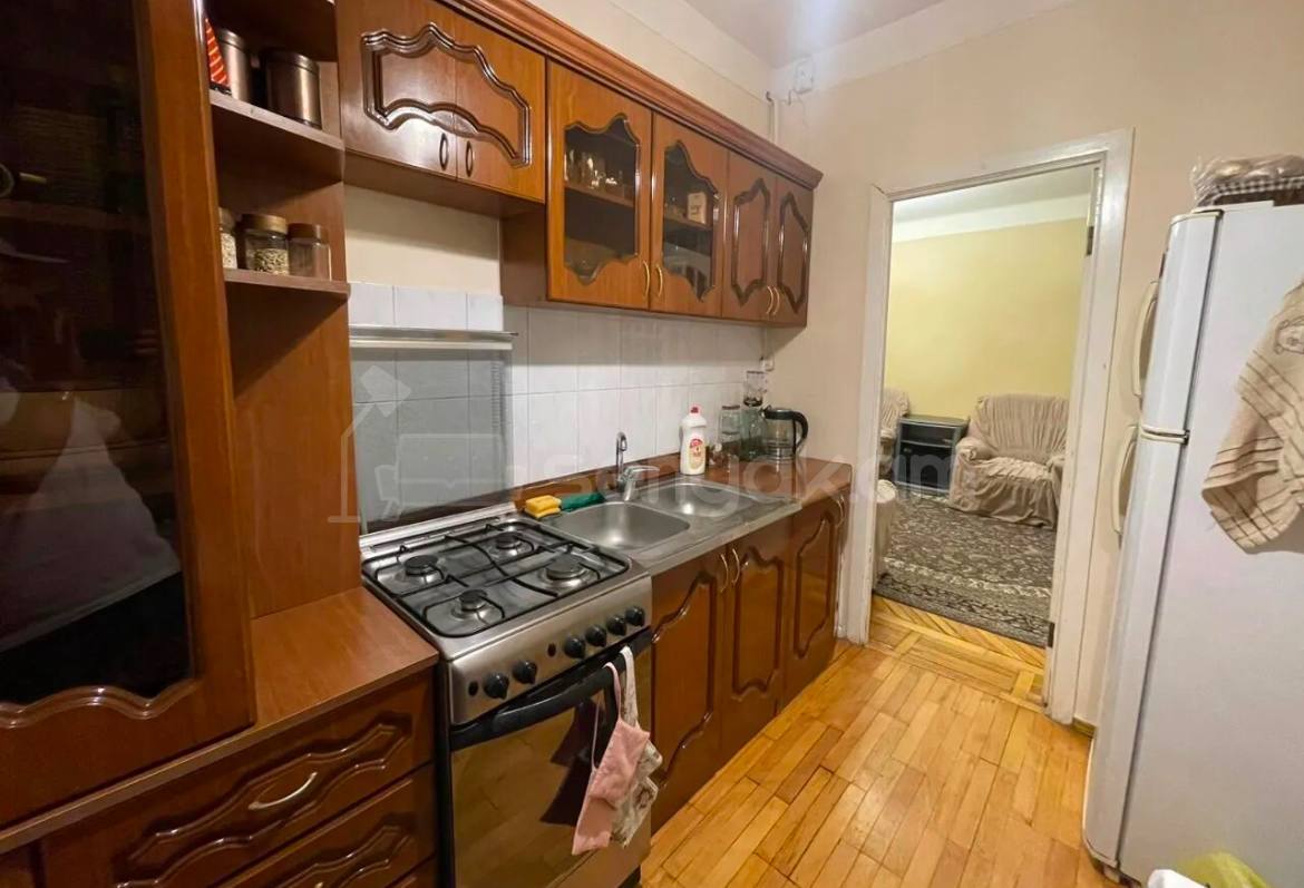 2 Սենյականոց Բնակարան Քարե Շենքում, 55քմ, 4/5 հարկ, Կոսմետիկ Վերանորոգված, Կահավորված