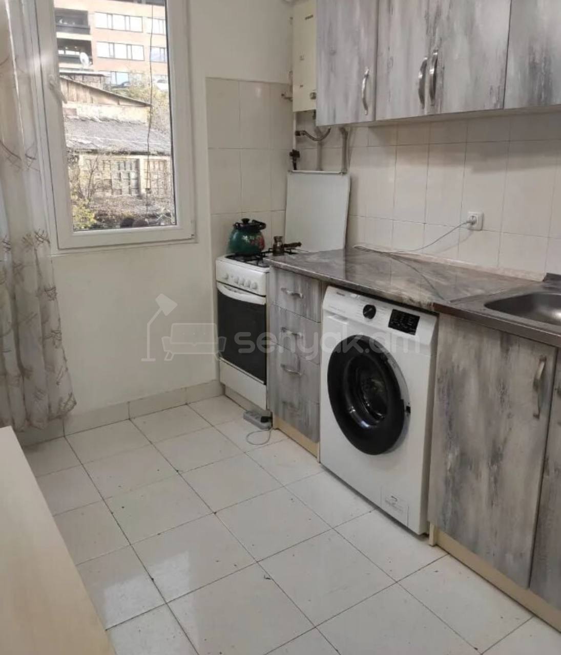 2 Սենյականոց Բնակարան Քարե Շենքում, 50քմ, 3/7 հարկ, Կոսմետիկ Վերանորոգված, Կահավորված