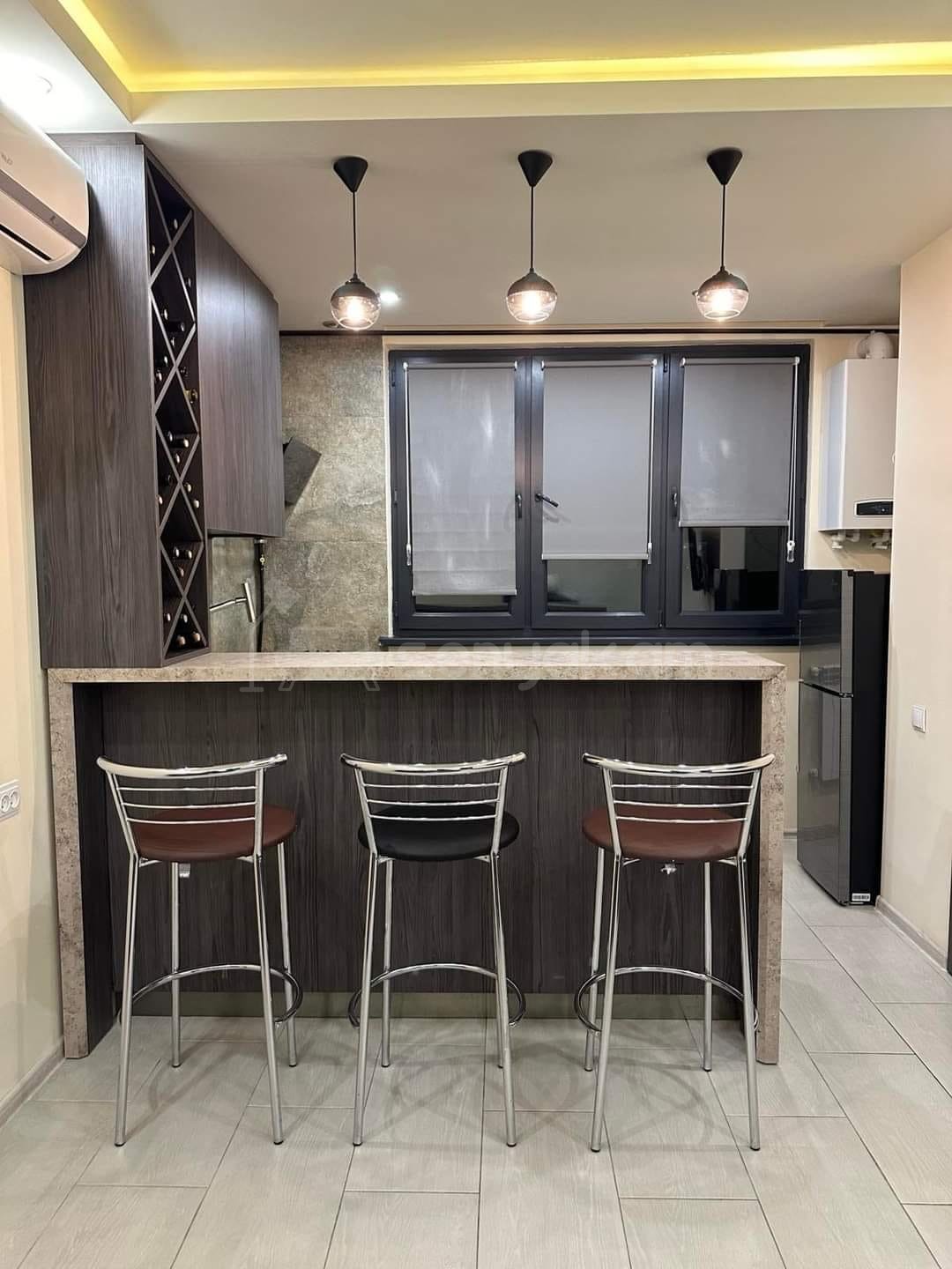 2 Սենյականոց Բնակարան, 42քմ, 5/10 հարկ, Կապիտալ Վերանորոգված