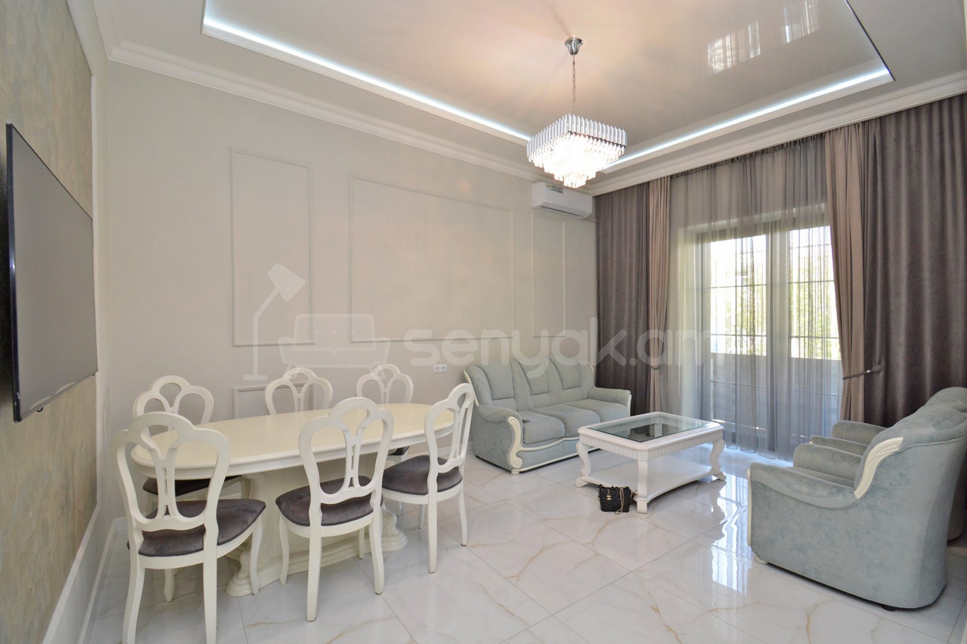 3 Սենյականոց Բնակարան Քարե Շենքում, 90քմ, 3/5 հարկ, Դիզայներական Վերանորոգված, Կահավորված, Արևկող