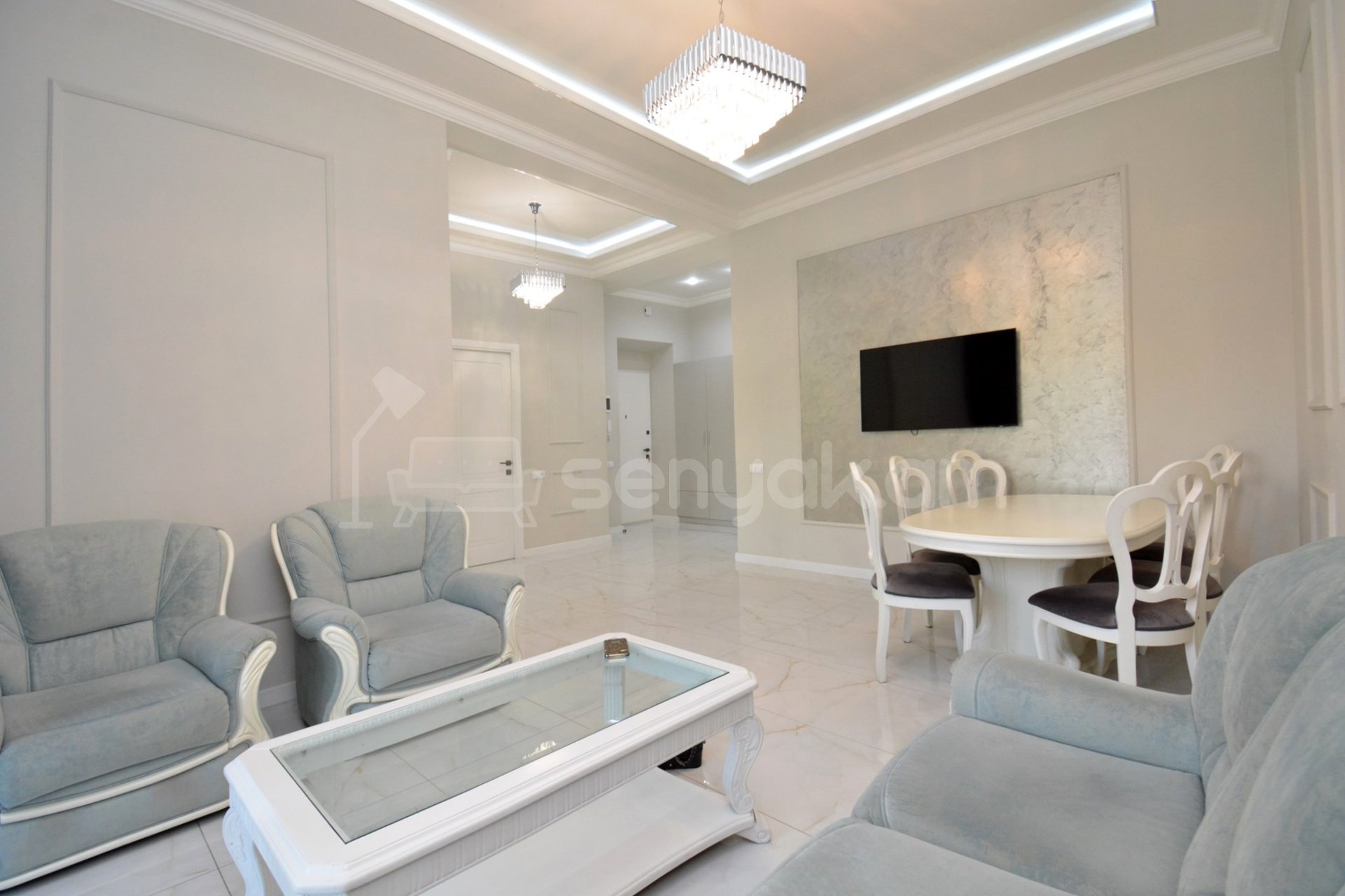 3 Սենյականոց Բնակարան Քարե Շենքում, 90քմ, 3/5 հարկ, Դիզայներական Վերանորոգված, Կահավորված, Արևկող