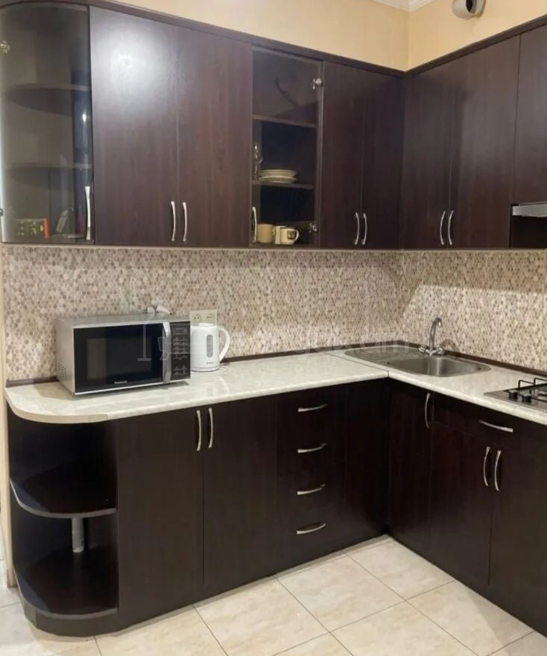 2 Սենյականոց Բնակարան Քարե Շենքում, 55քմ, 3/5 հարկ, Կապիտալ Վերանորոգված, Կահավորված