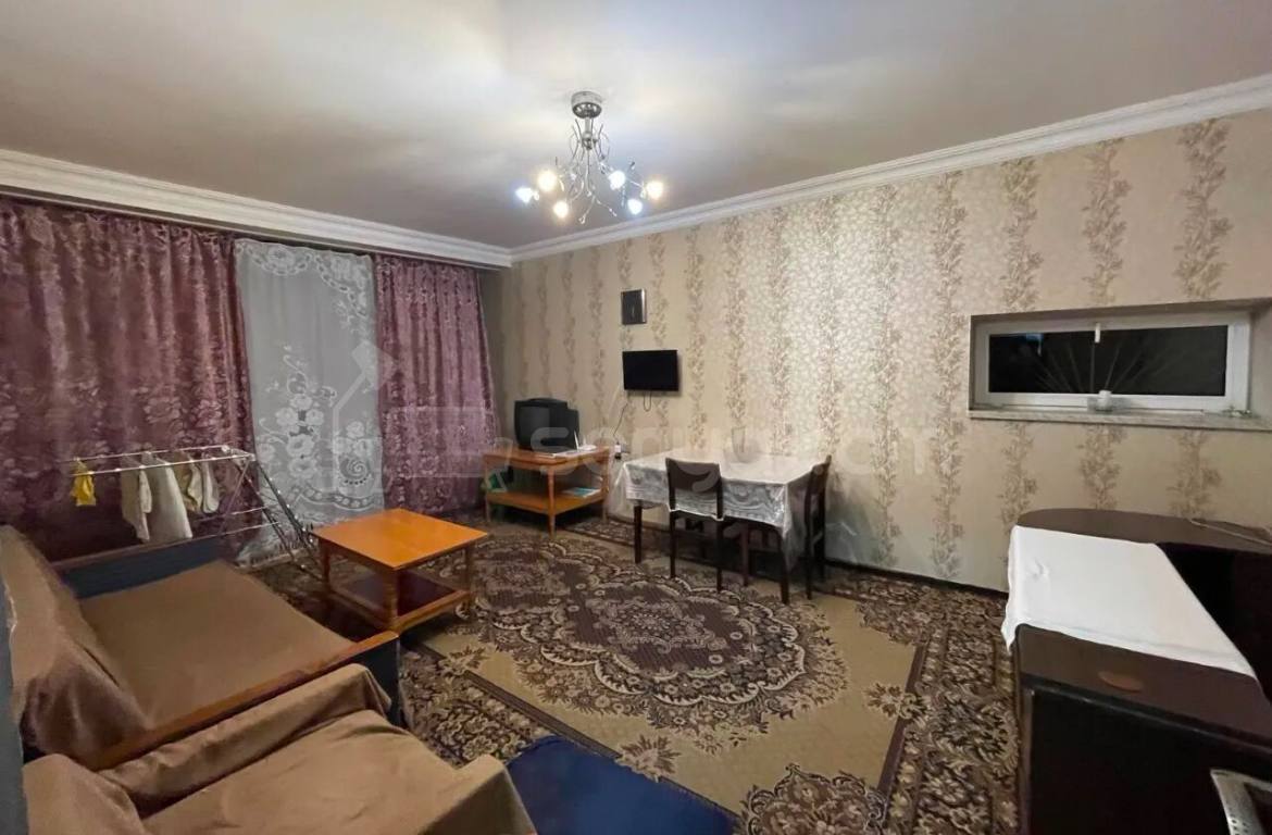 2 Սենյականոց Բնակարան Քարե Շենքում, 68քմ, 1/5 հարկ, Նորմալ Վիճակում, Կահավորված