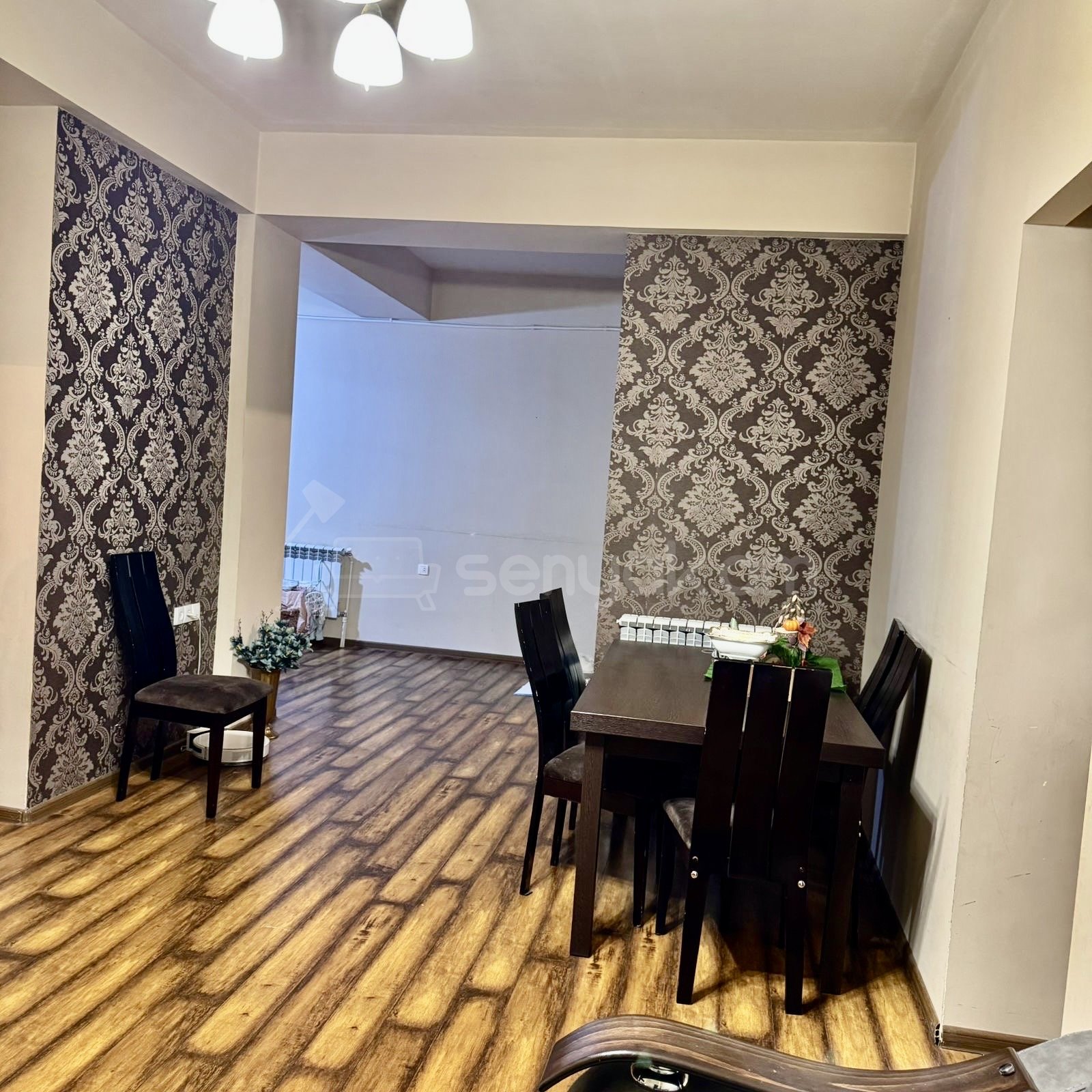 4 Սենյականոց Բնակարան Նորակառույցում, 106քմ, 5/10 հարկ, Կապիտալ Վերանորոգված