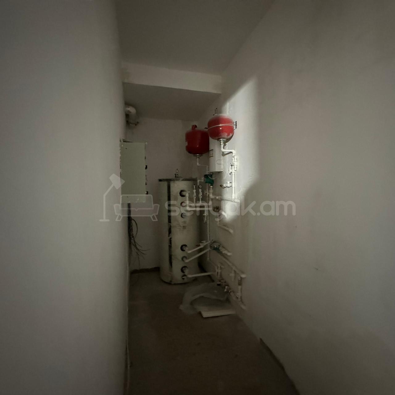 Կոմերցիոն Տարածք, 254քմ, Կապիտալ Վերանորոգված