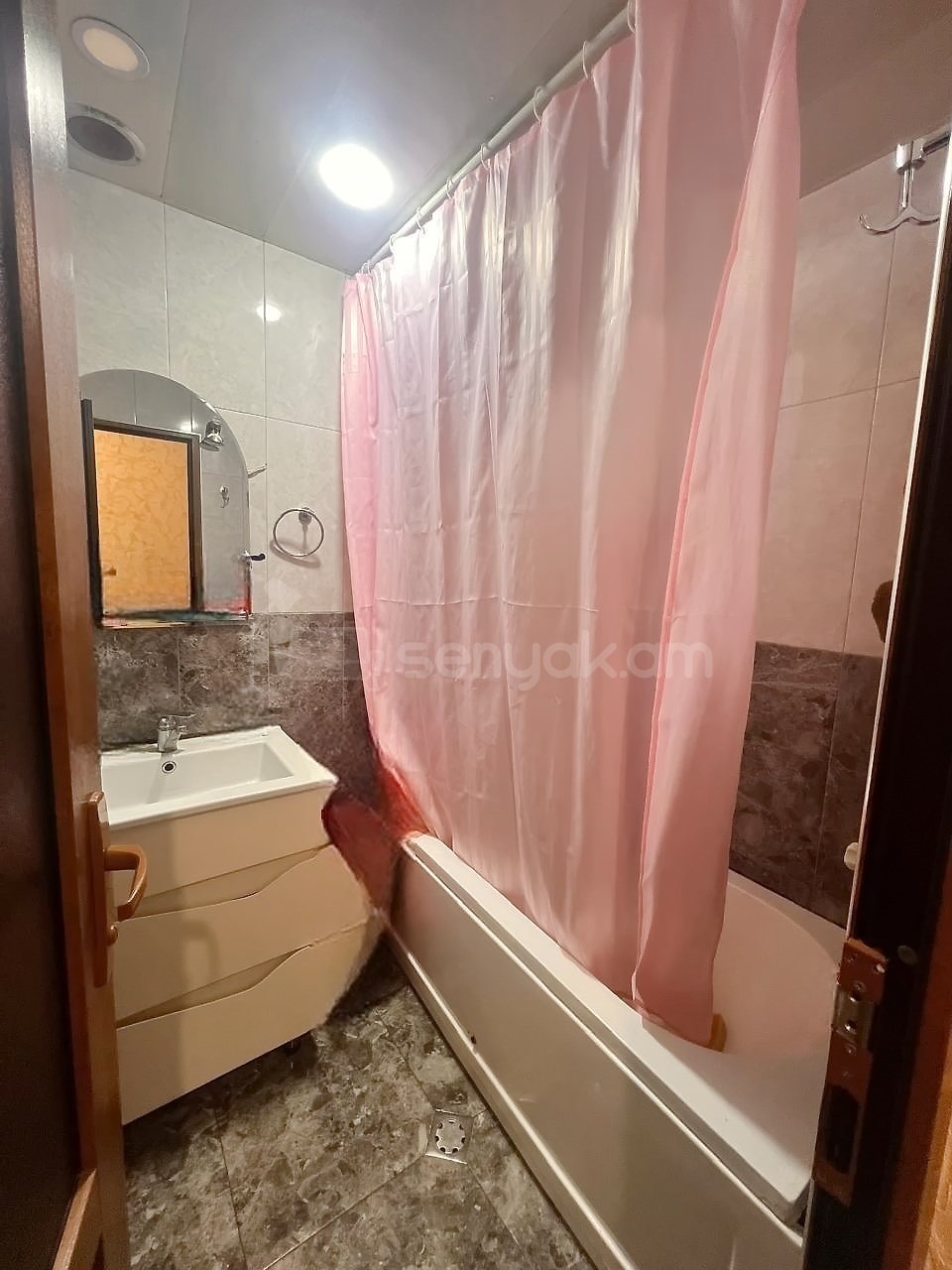 2 Սենյականոց Բնակարան, 65քմ, 1/9 հարկ, Կապիտալ Վերանորոգված