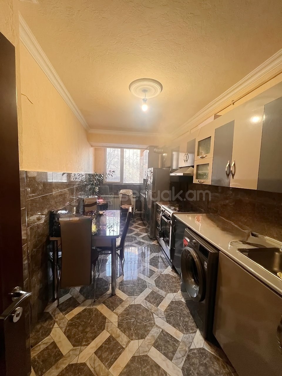 2 Սենյականոց Բնակարան, 65քմ, 1/9 հարկ, Կապիտալ Վերանորոգված