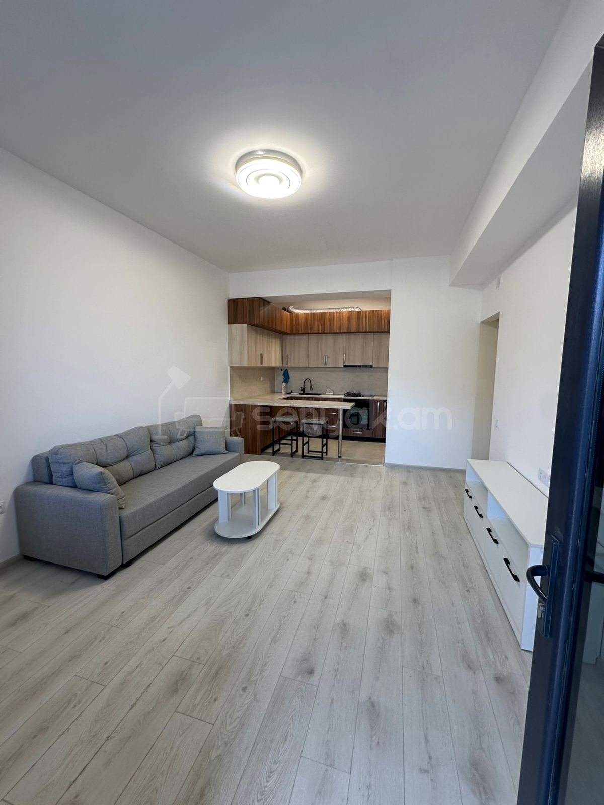 2 Սենյականոց Բնակարան, 65քմ, 4/12 հարկ, Դիզայներական Վերանորոգված, Կահավորված