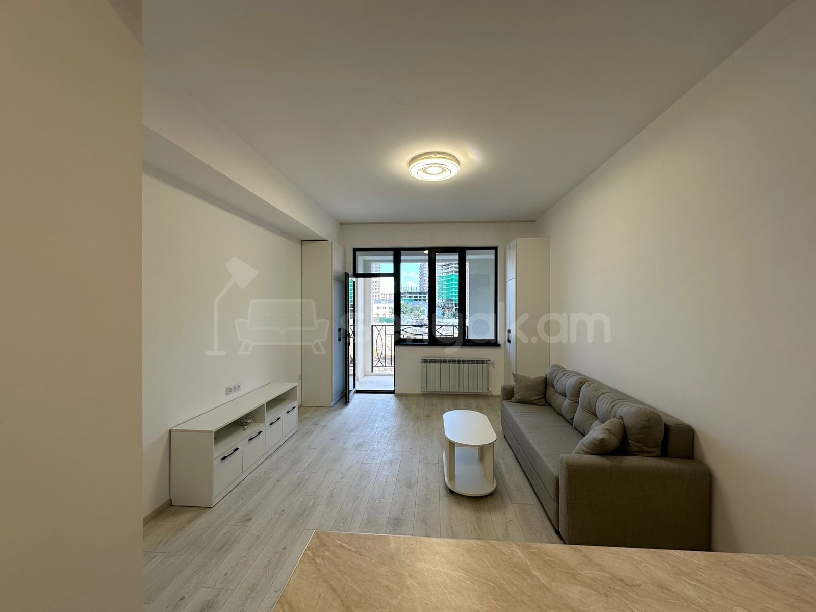 2 Սենյականոց Բնակարան, 65քմ, 4/12 հարկ, Դիզայներական Վերանորոգված, Կահավորված