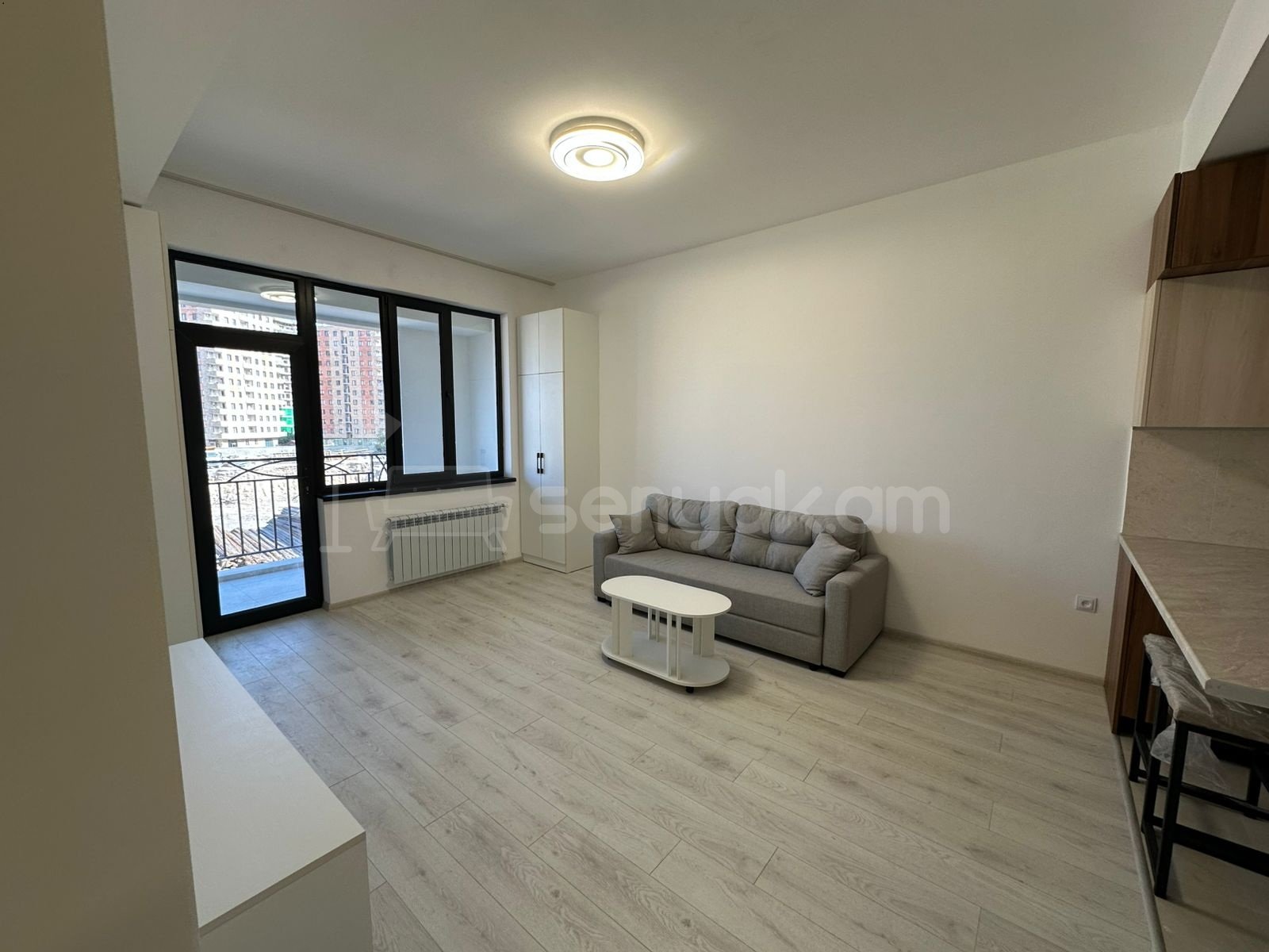 2 Սենյականոց Բնակարան, 65քմ, 4/12 հարկ, Դիզայներական Վերանորոգված, Կահավորված