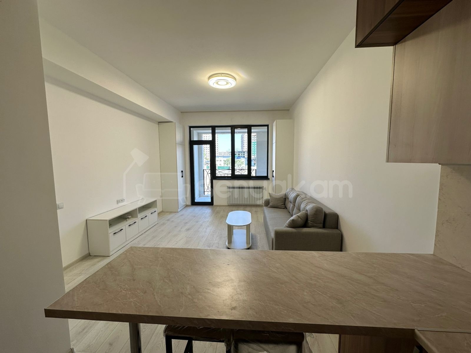 2 Սենյականոց Բնակարան, 65քմ, 4/12 հարկ, Դիզայներական Վերանորոգված, Կահավորված