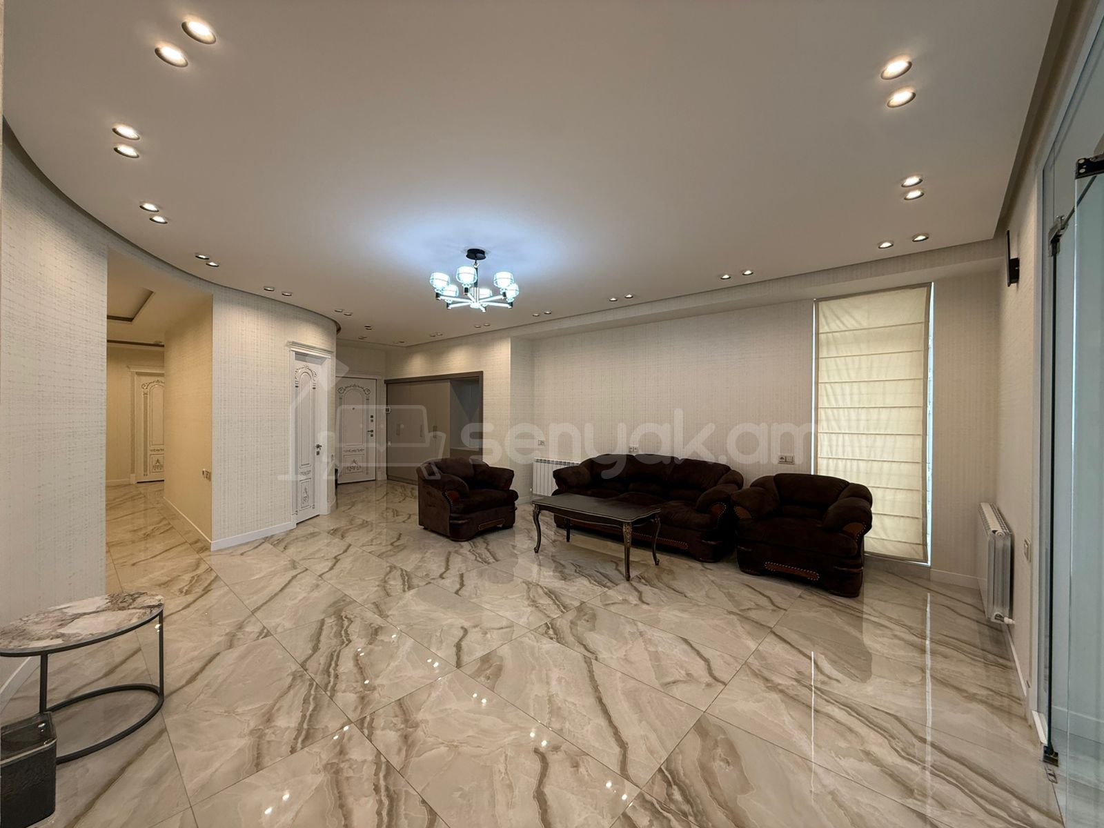 4 Սենյականոց Բնակարան, 300քմ, 15/15 հարկ, Դիզայներական Վերանորոգված, Կահավորված, Արևկող