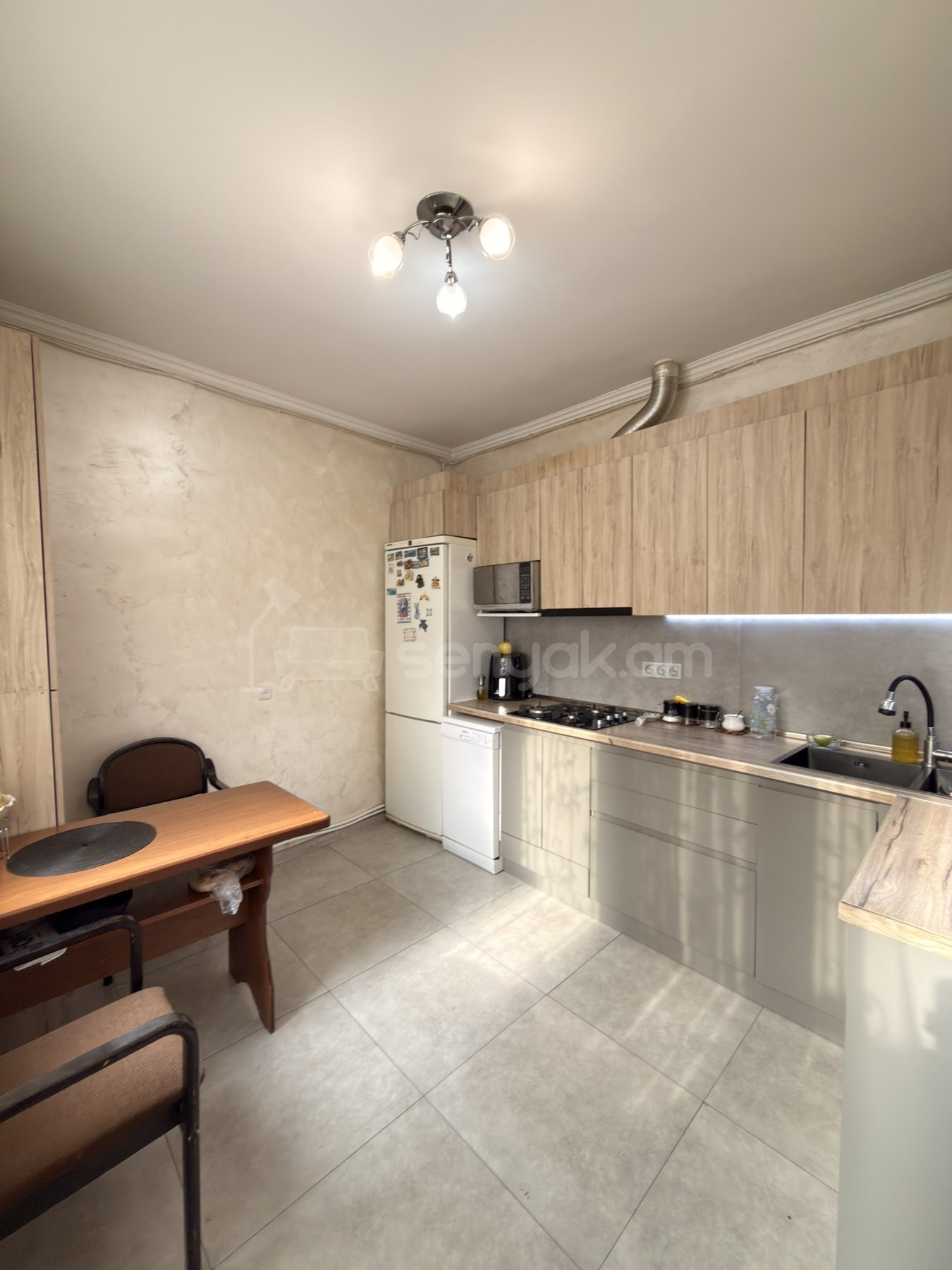 4 Սենյականոց Սեփական Տուն, 151քմ, Կապիտալ Վերանորոգված