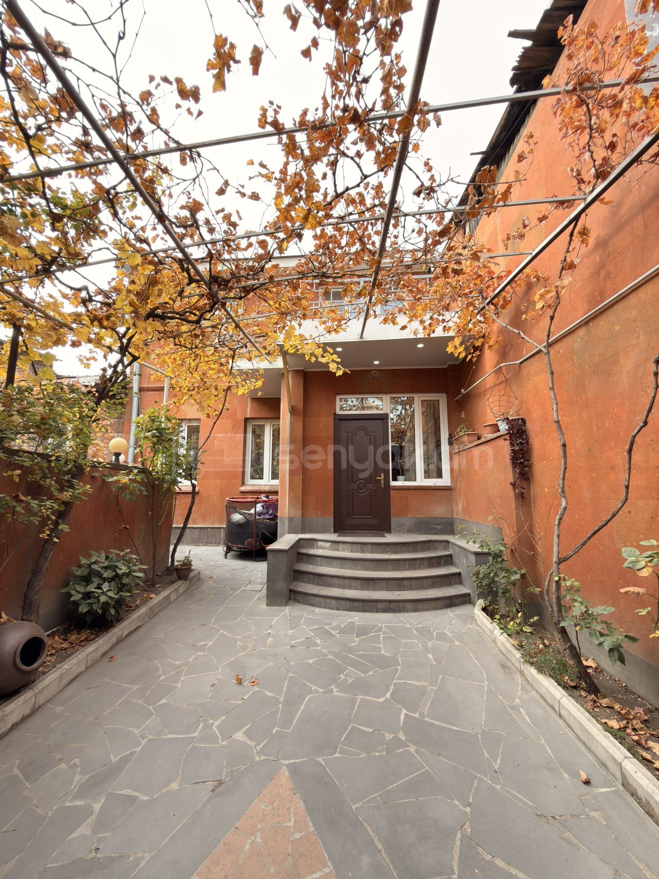 4 Սենյականոց Սեփական Տուն, 151քմ, Կապիտալ Վերանորոգված