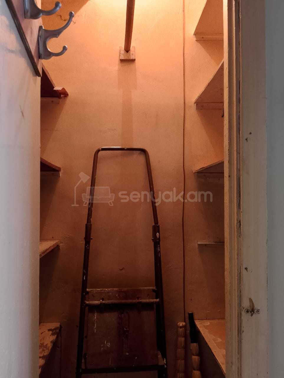 1 Սենյականոց Բնակարան, 45քմ, 8/10 հարկ, Կոսմետիկ Վերանորոգված, Կահավորված, Արևկող