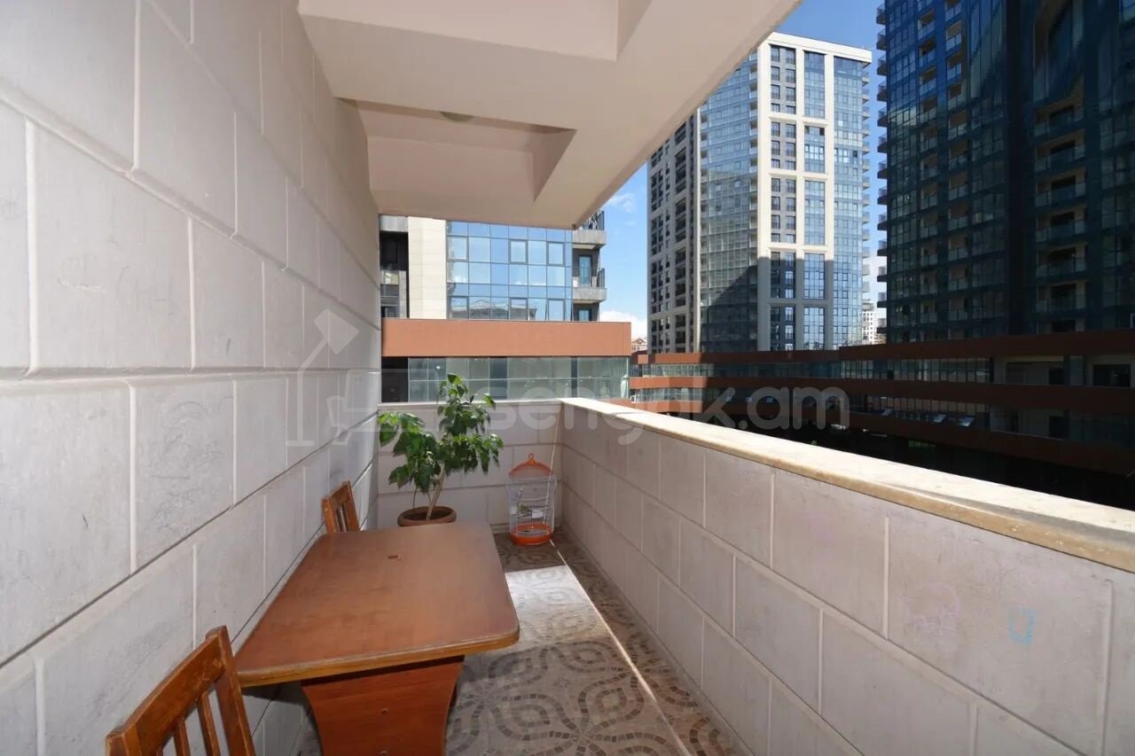 3 Սենյականոց Բնակարան, 105քմ, 4/16 հարկ, Կապիտալ Վերանորոգված