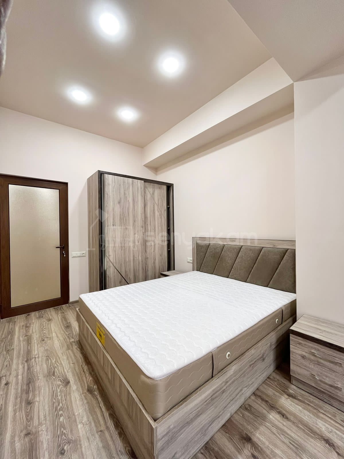 2 Սենյականոց Բնակարան Նորակառույցում, 55քմ, 5/12 հարկ, Դիզայներական Վերանորոգված