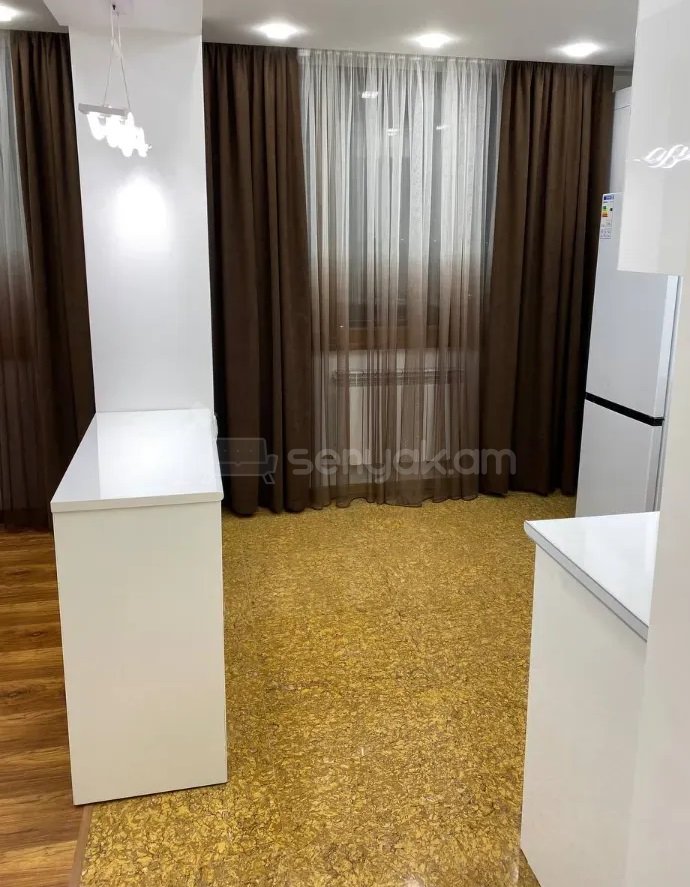 2 Սենյականոց Բնակարան, 50քմ, 9/10 հարկ, Կապիտալ Վերանորոգված, Կահավորված, Արևկող