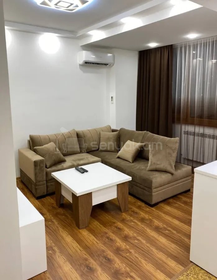 2 Սենյականոց Բնակարան, 50քմ, 9/10 հարկ, Կապիտալ Վերանորոգված, Կահավորված, Արևկող