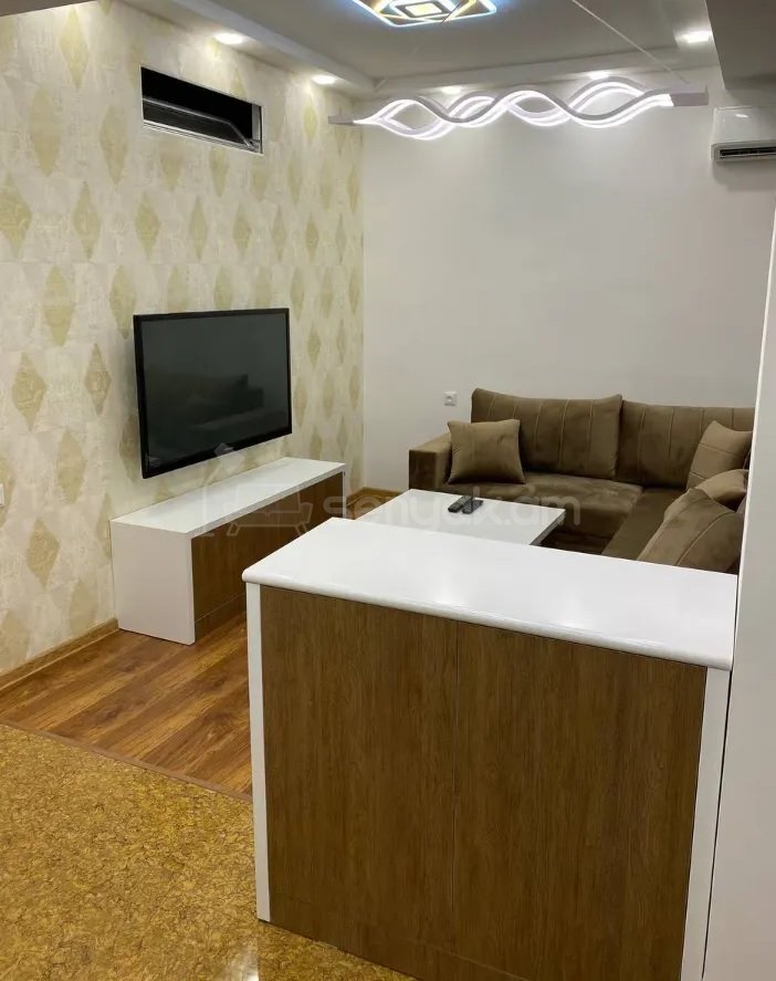 2 Սենյականոց Բնակարան, 50քմ, 9/10 հարկ, Կապիտալ Վերանորոգված, Կահավորված, Արևկող