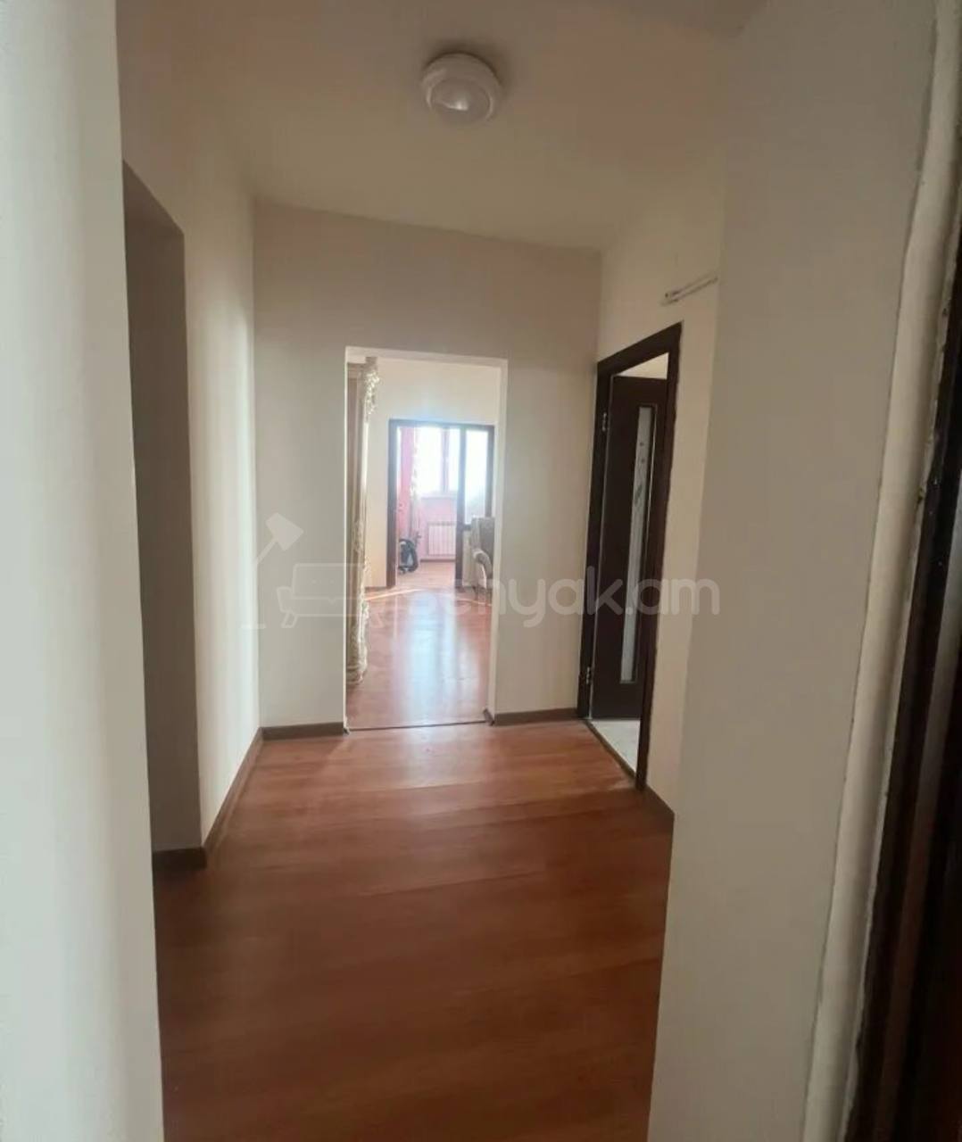 3 Սենյականոց Բնակարան, 80քմ, 11/11 հարկ, Կոսմետիկ Վերանորոգված, Կահավորված