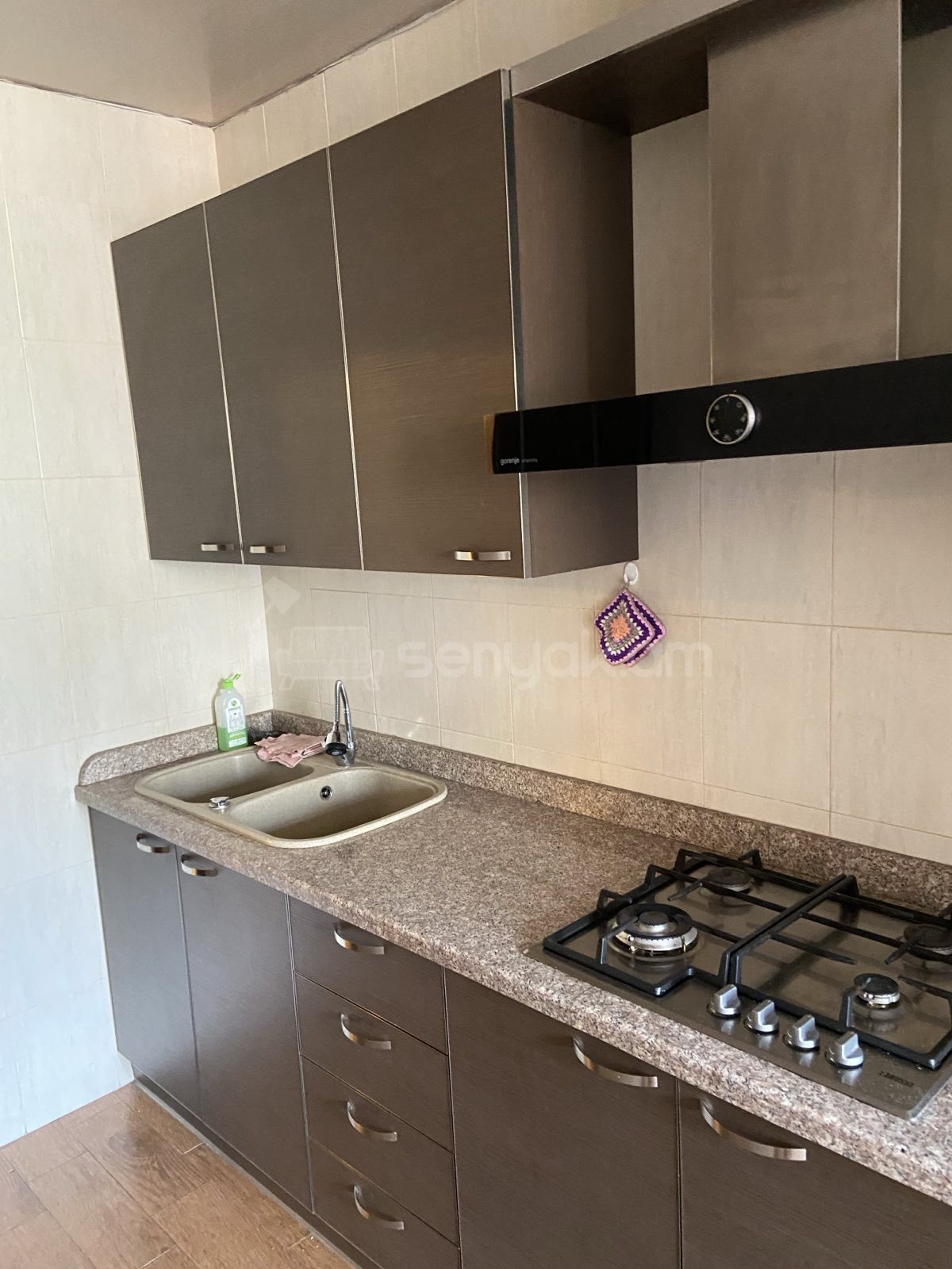 3 Սենյականոց Բնակարան, 96քմ, 5/9 հարկ, Կապիտալ Վերանորոգված, Կահավորված, Արևկող