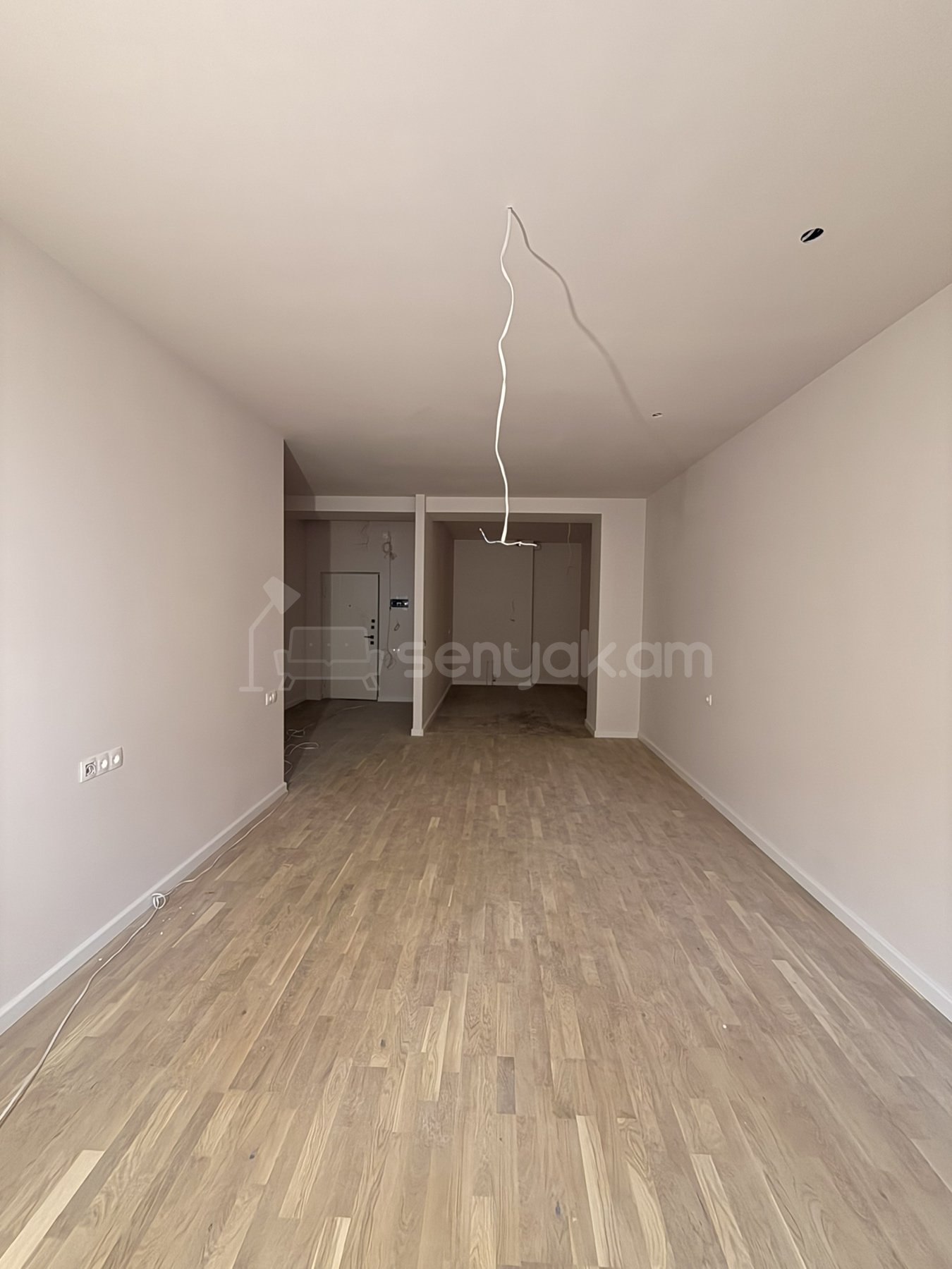 3 Սենյականոց Բնակարան Նորակառույցում, 97քմ, 3/16 հարկ, Կապիտալ Վերանորոգված