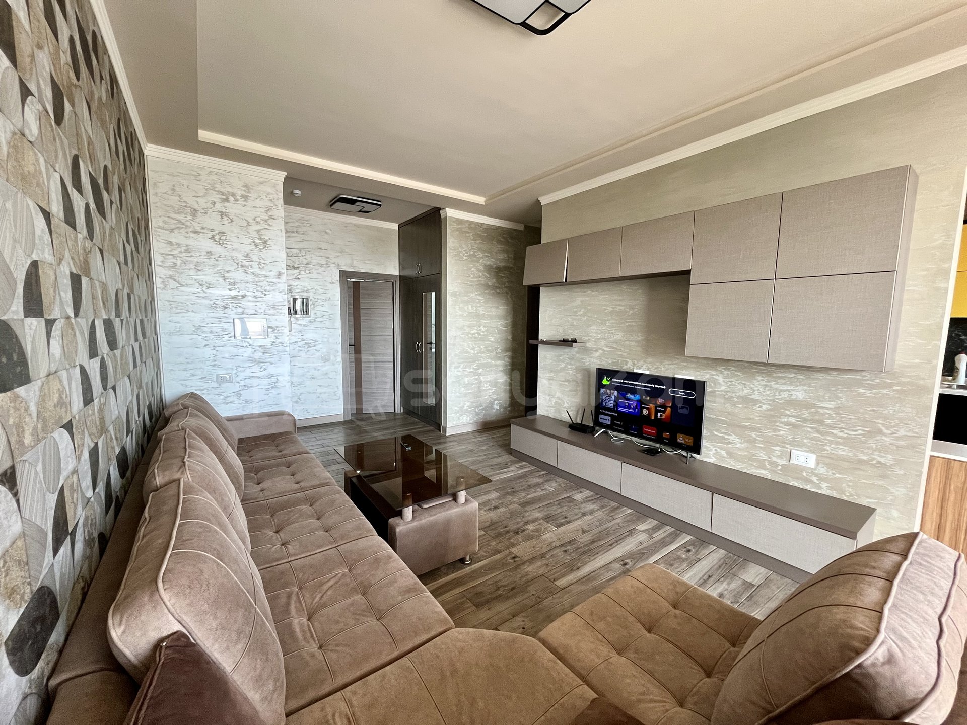 3 Սենյականոց Բնակարան Նորակառույցում, 80քմ, 6/15 հարկ, Կապիտալ Վերանորոգված