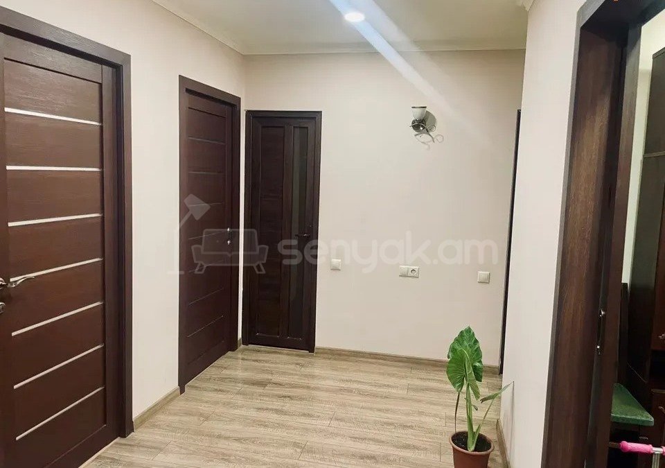 3 Սենյականոց Բնակարան, 85քմ, 4/11 հարկ, Կապիտալ Վերանորոգված