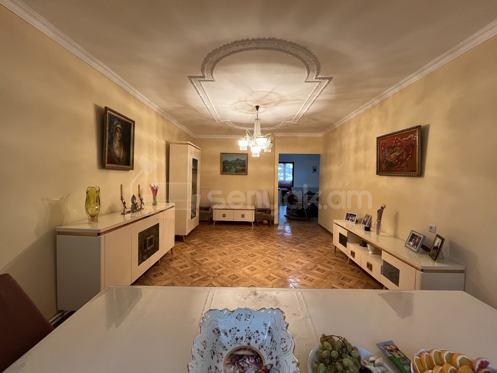 3 Սենյականոց Բնակարան Քարե Շենքում, 82քմ, 2/5 հարկ, Կապիտալ Վերանորոգված