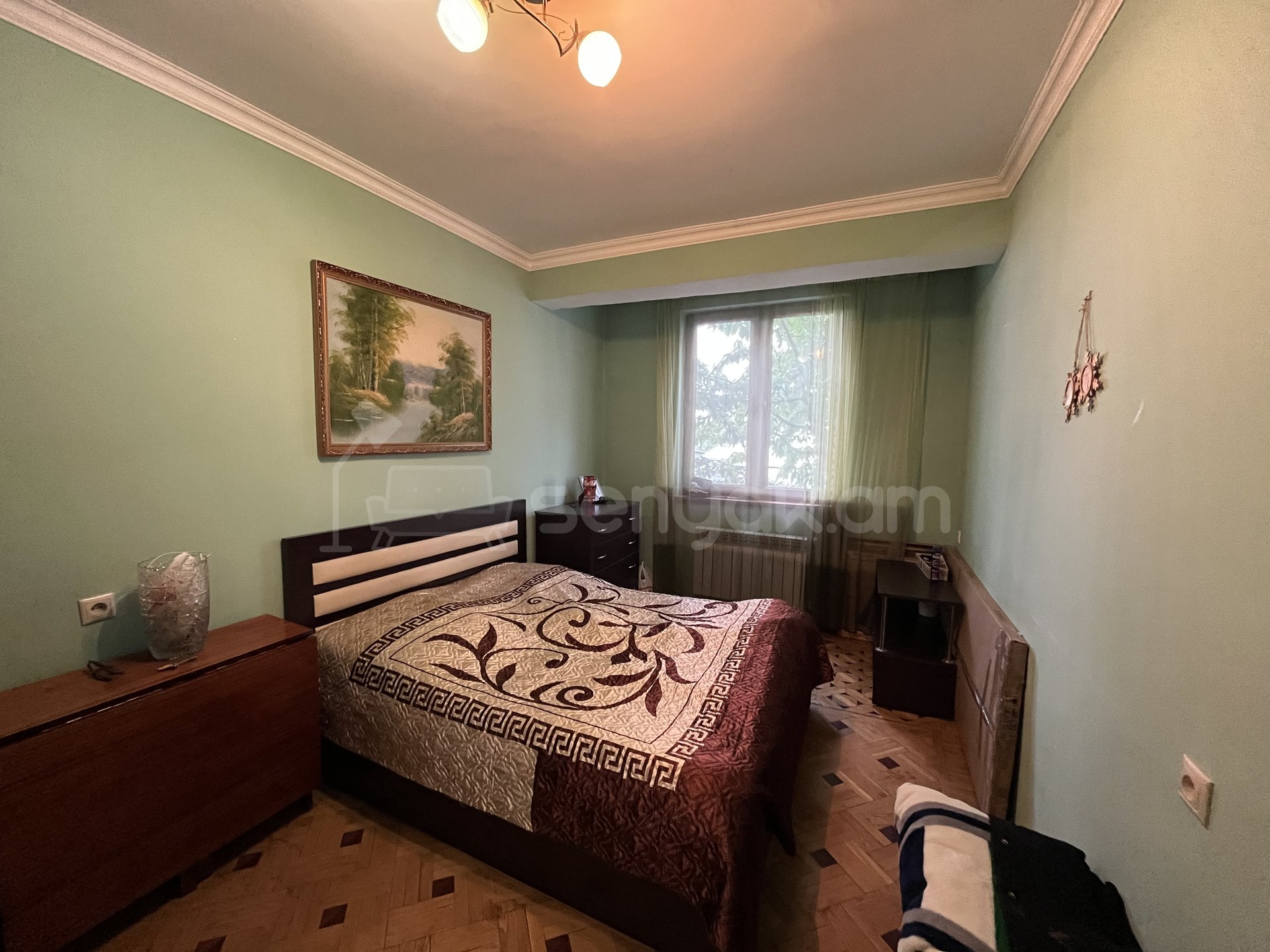 3 Սենյականոց Բնակարան Քարե Շենքում, 82քմ, 2/5 հարկ, Կապիտալ Վերանորոգված