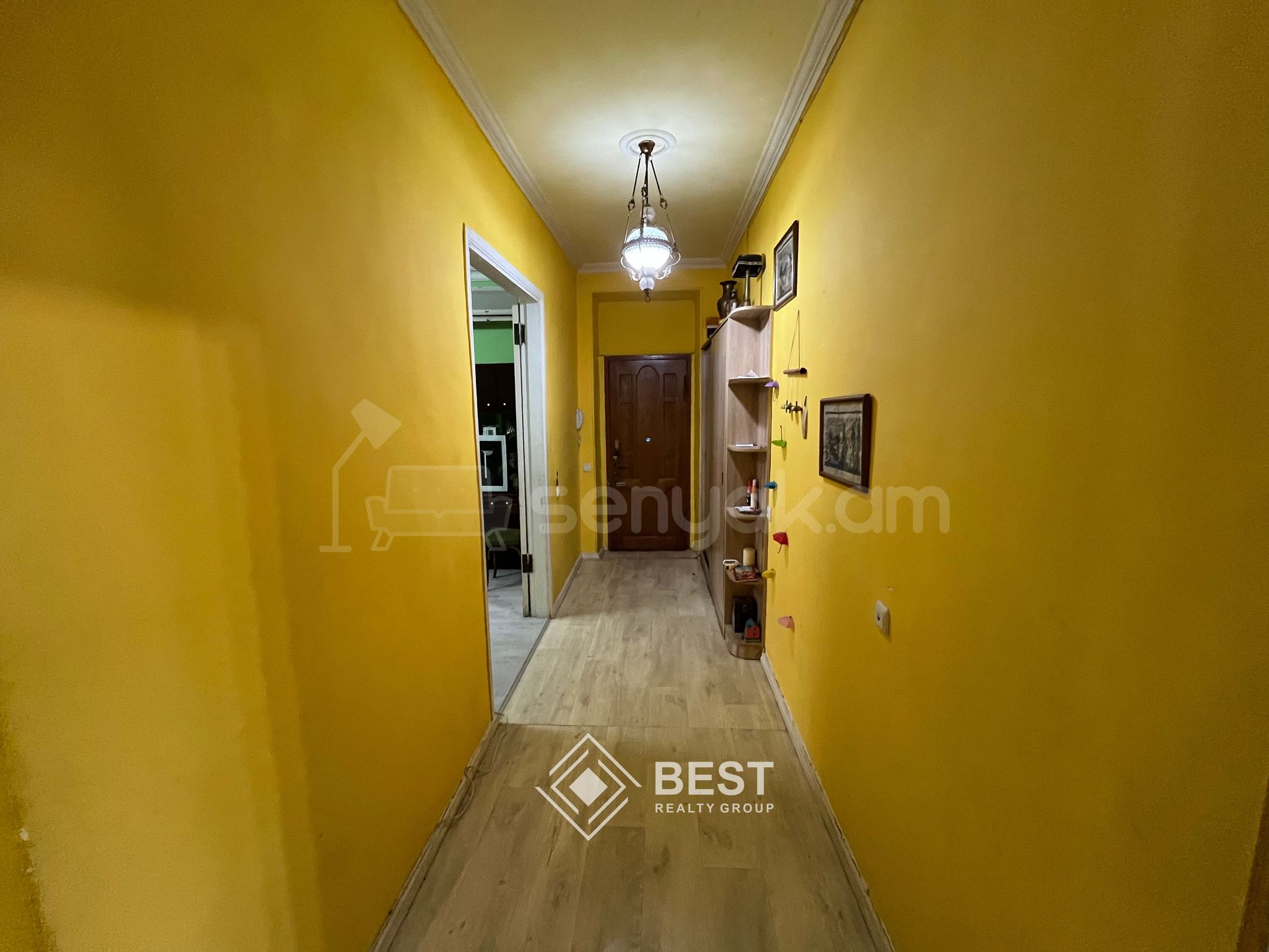 3 Սենյականոց Բնակարան Քարե Շենքում, 68քմ, 4/5 հարկ, Նորմալ Վիճակում, Կահավորված, Արևկող